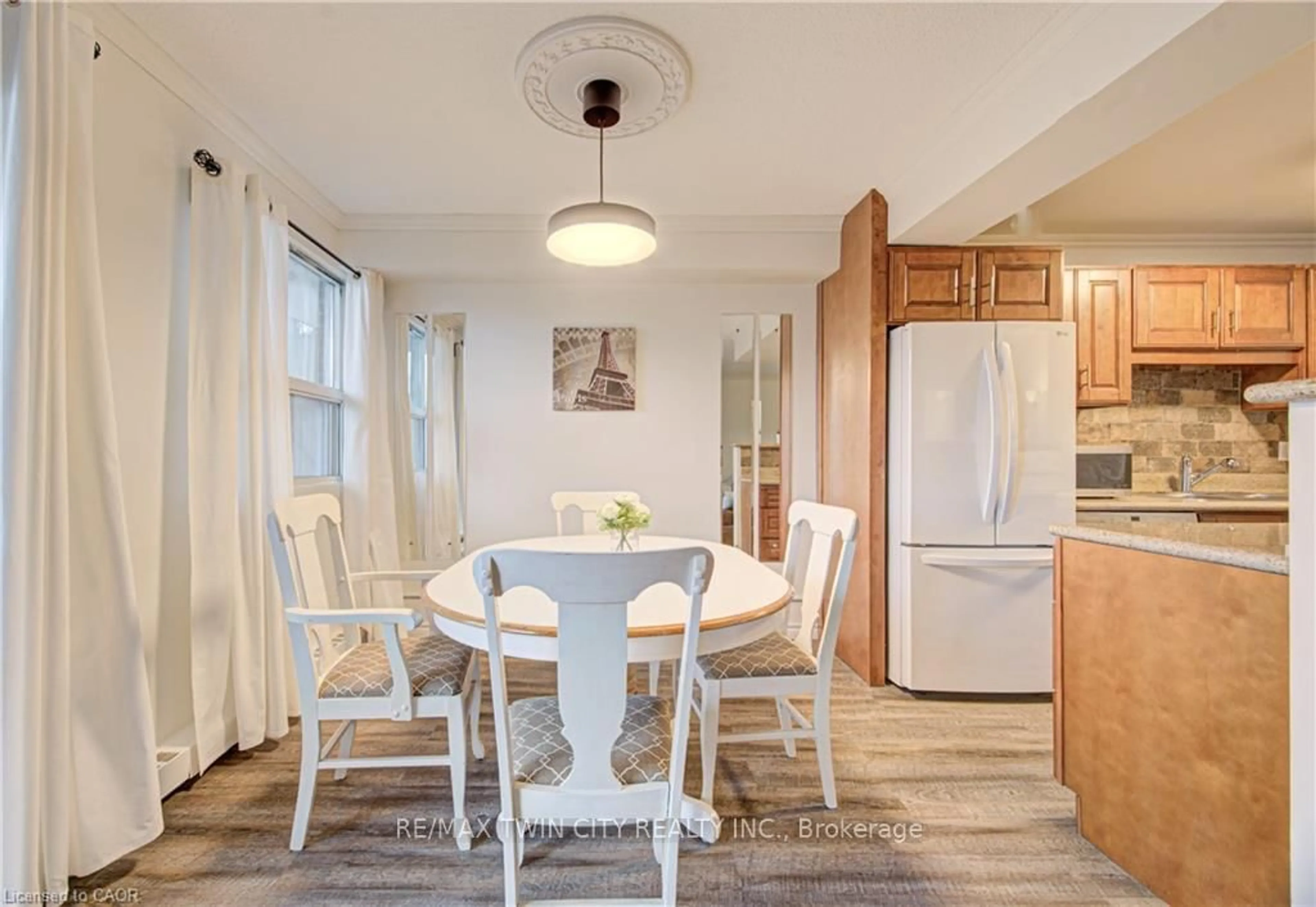 Unknown for 793 COLBORNE St #202, Brantford Ontario N3S 7J3