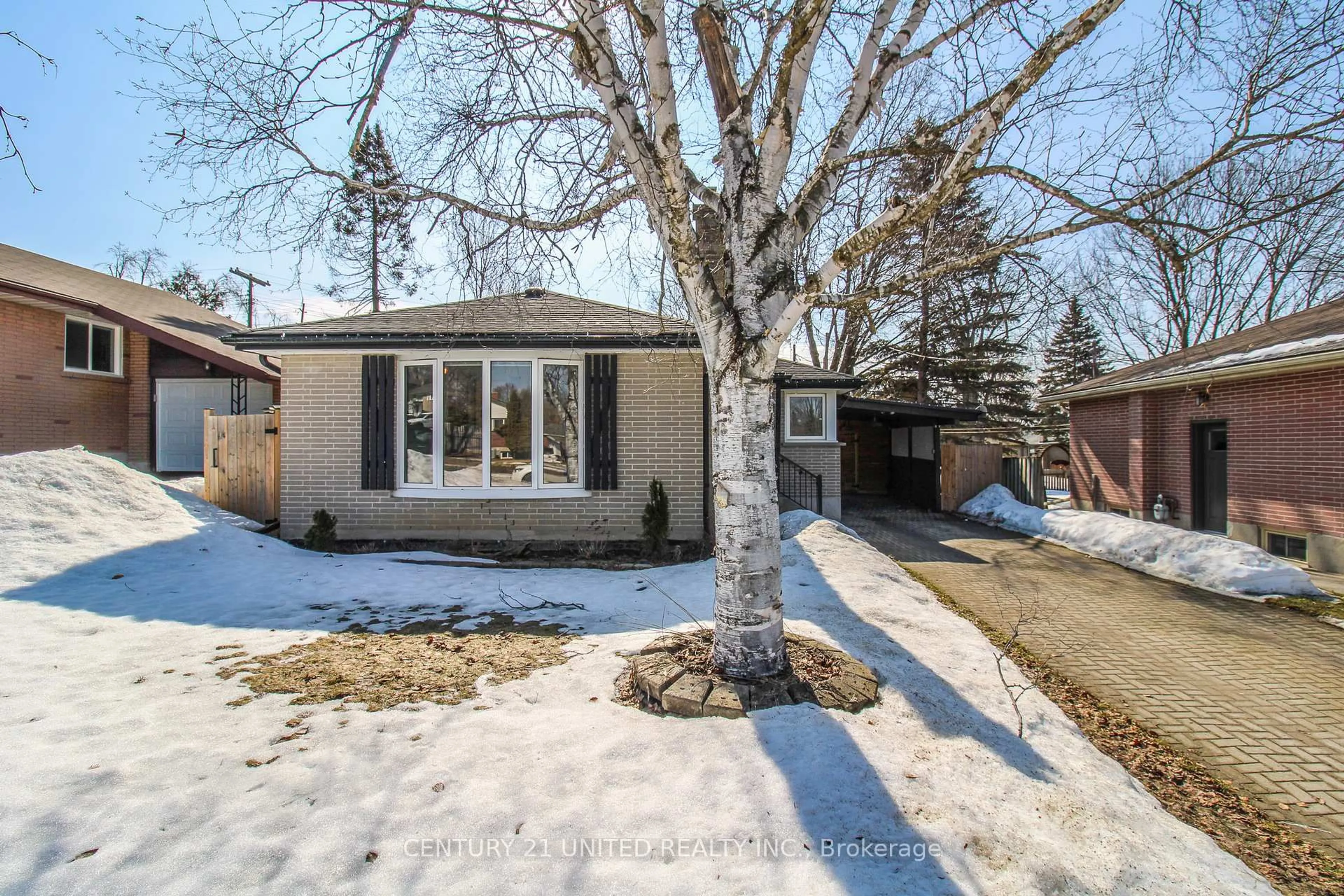 Unknown for 953 Oriole Dr, Peterborough Ontario K9H 6K6