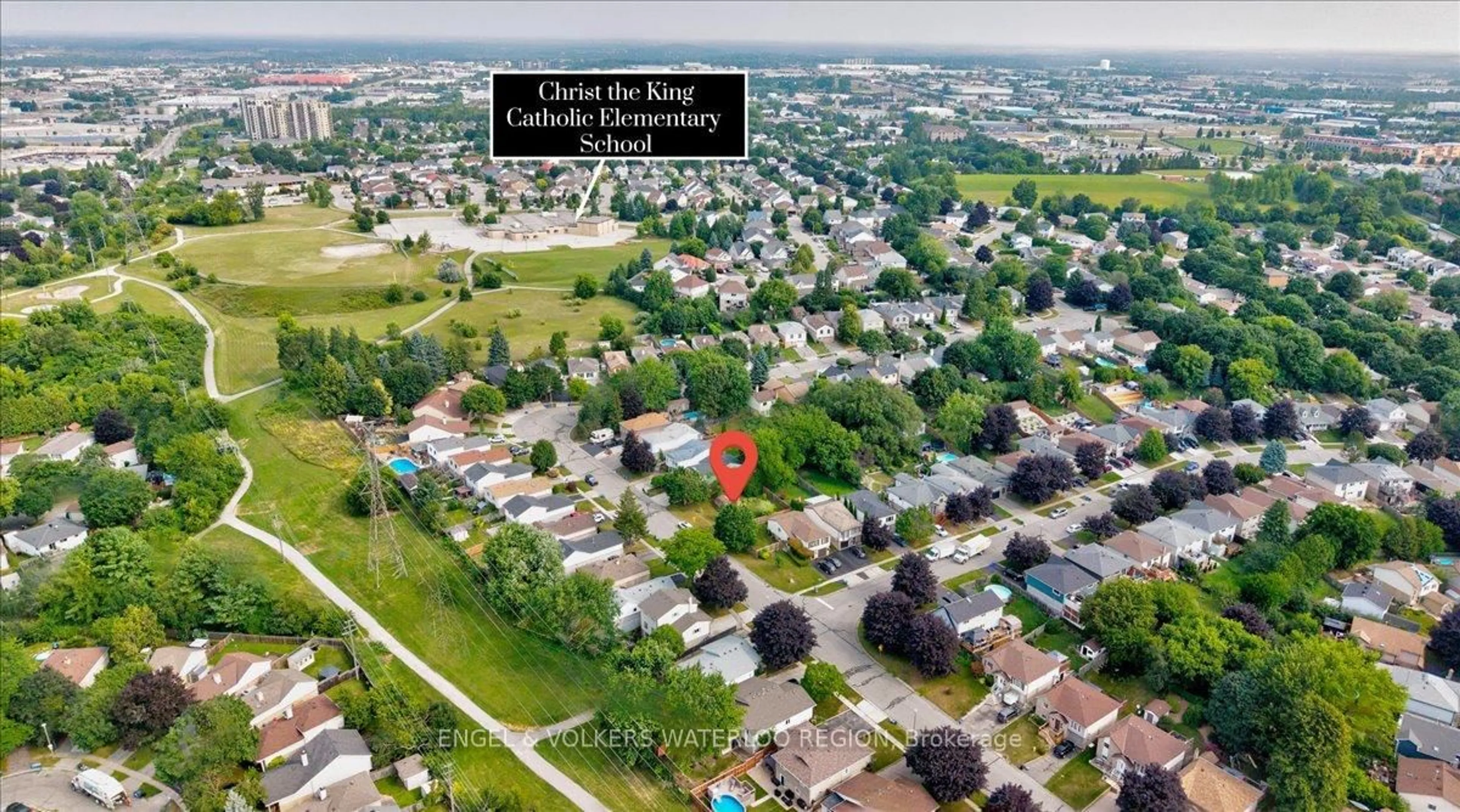 A pic from outside/outdoor area/front of a property/back of a property/a pic from drone, street for 71 Bradbury Cres, Cambridge Ontario N1R 7A3