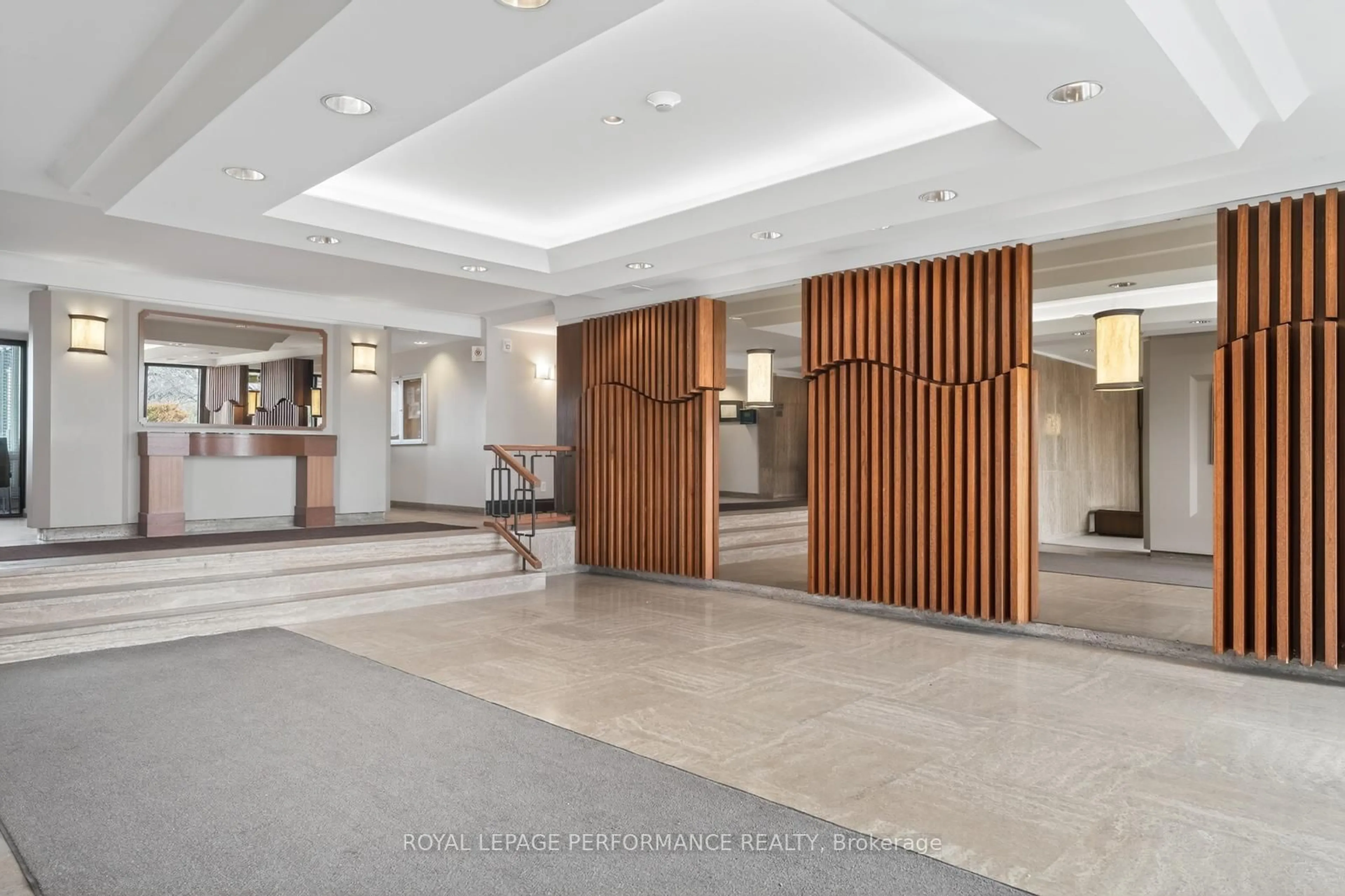 Indoor foyer for 265 Poulin Ave #207, Ottawa Ontario K2B 7Y8