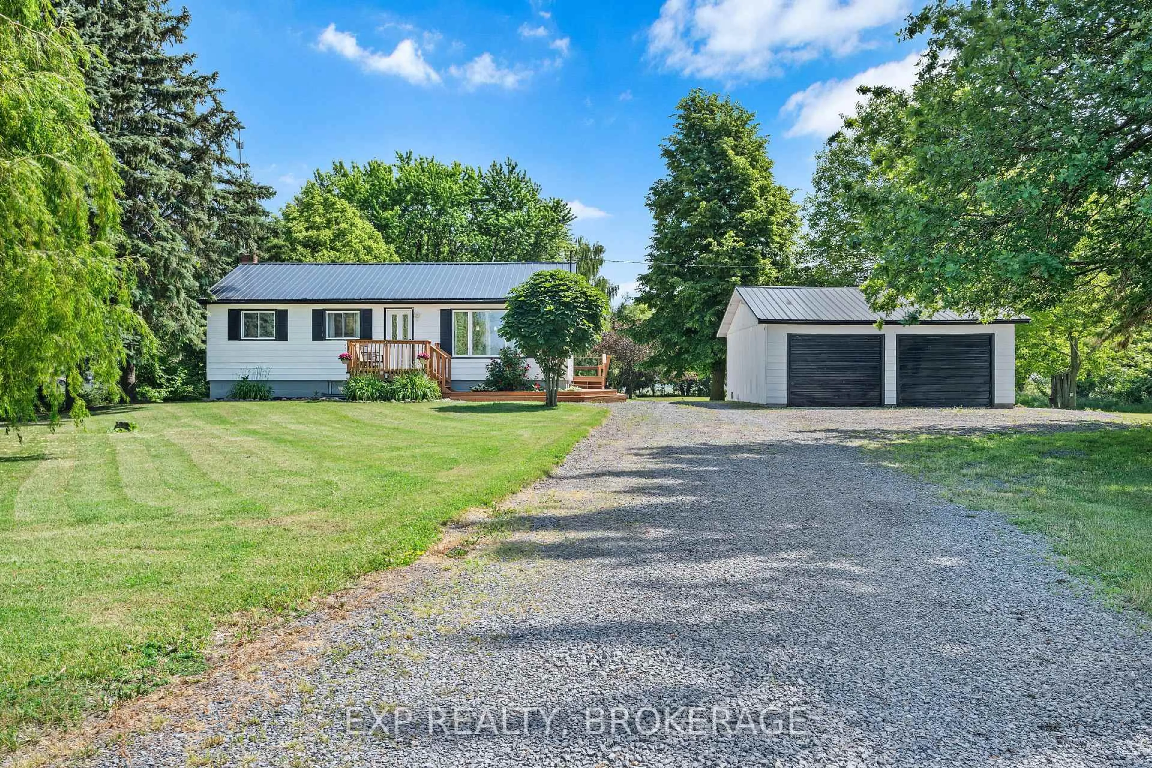 A pic from outside/outdoor area/front of a property/back of a property/a pic from drone, unknown for 912 8TH LINE Rd, Wolfe Island Ontario K0H 2Y0