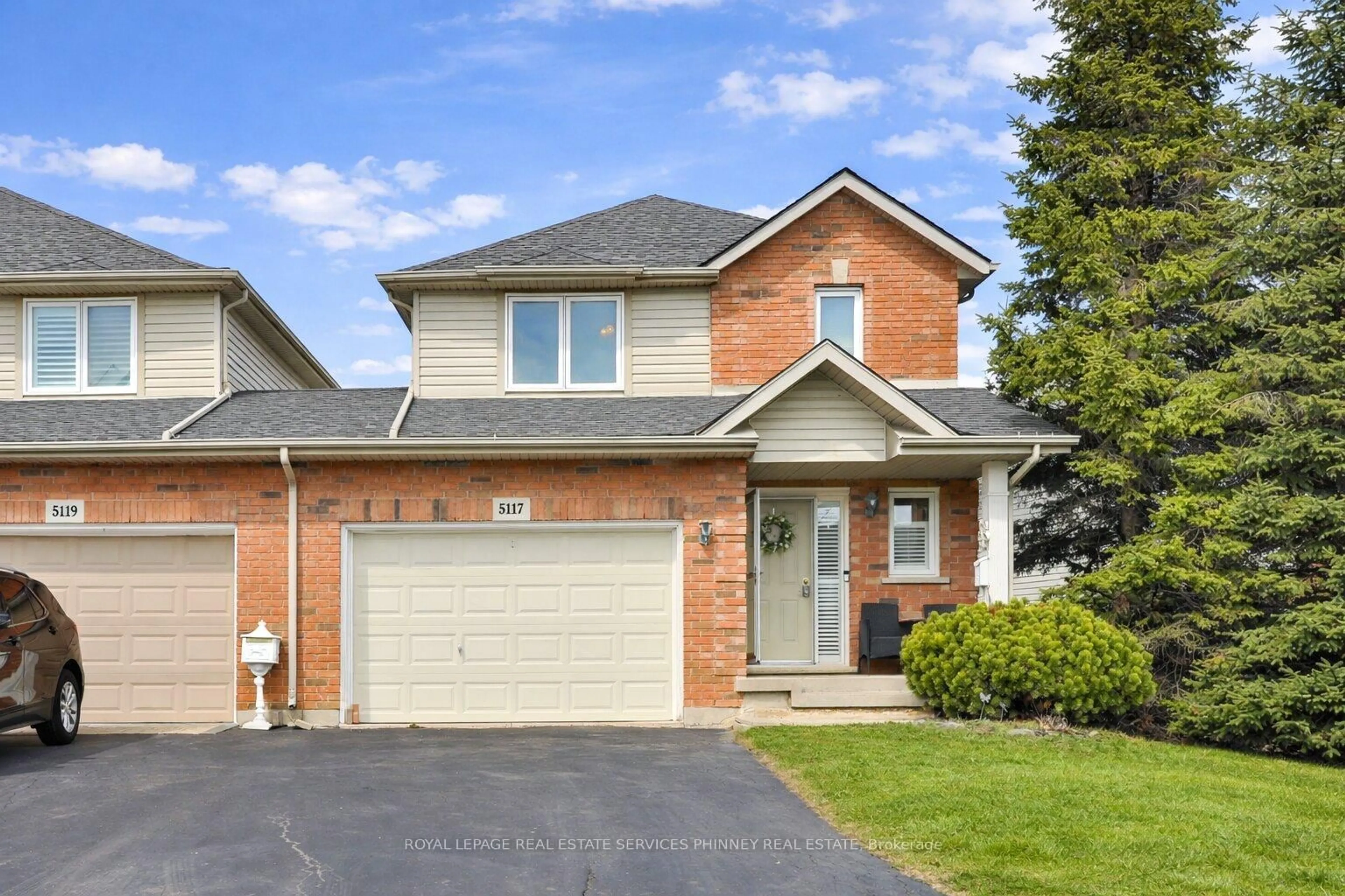 Home with brick exterior material, street for 5117 St. George's Dr, Lincoln Ontario L0R 1B7