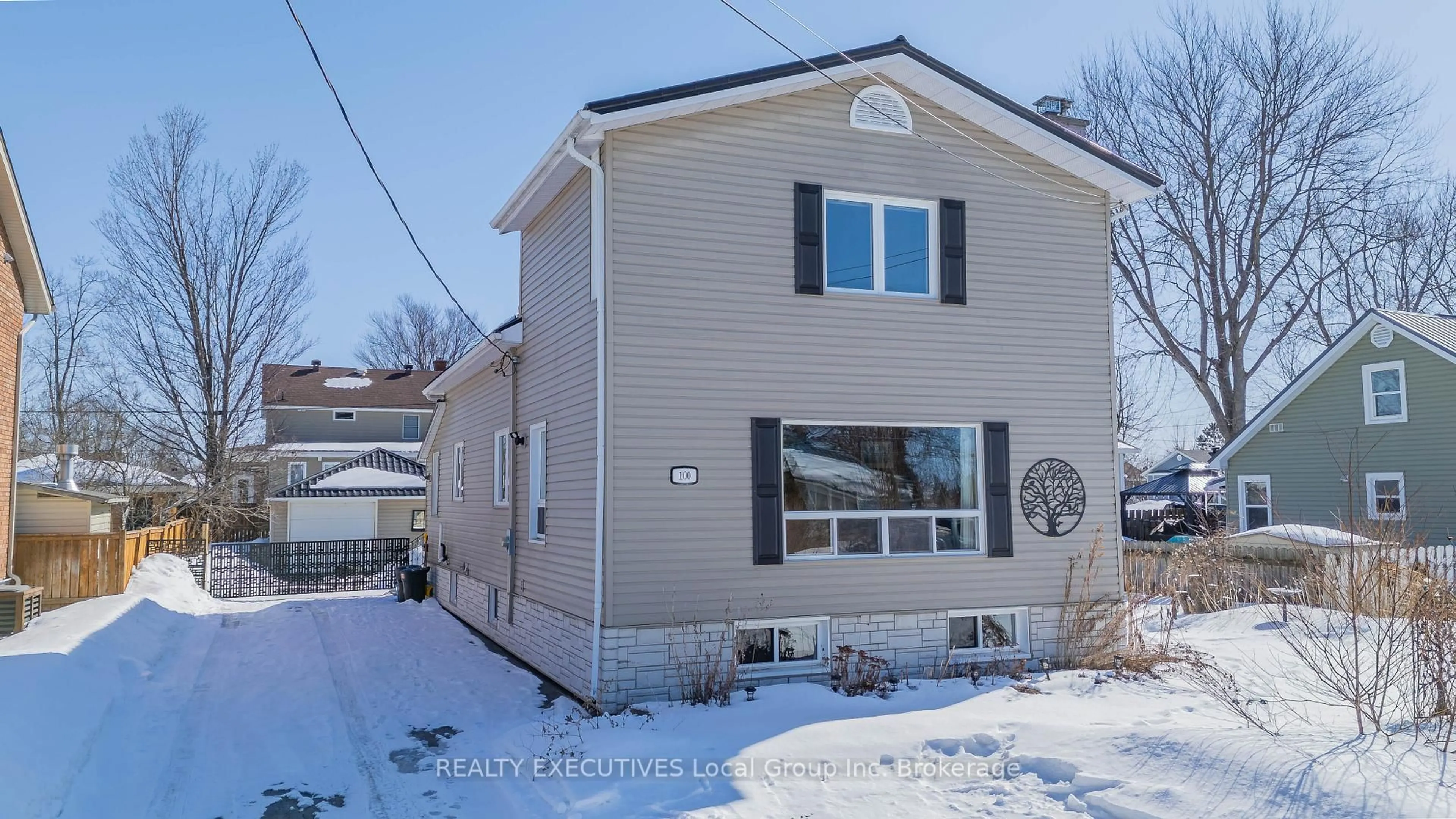 Unknown for 100 CAMPBELL Ave, North Bay Ontario P1A 1V8