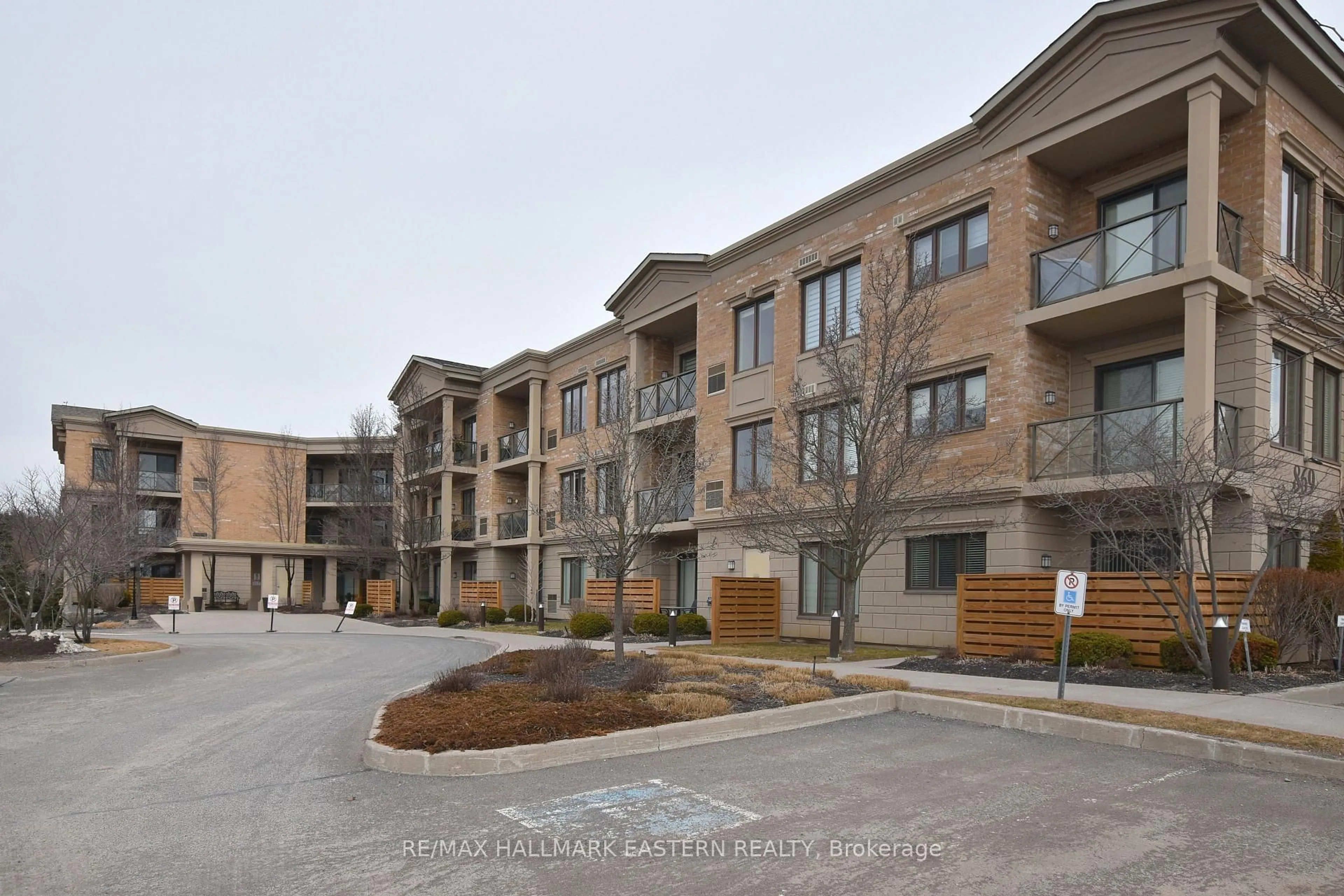 Unknown for 869 Clonsilla Ave #PH10, Peterborough Ontario K9J 0B7