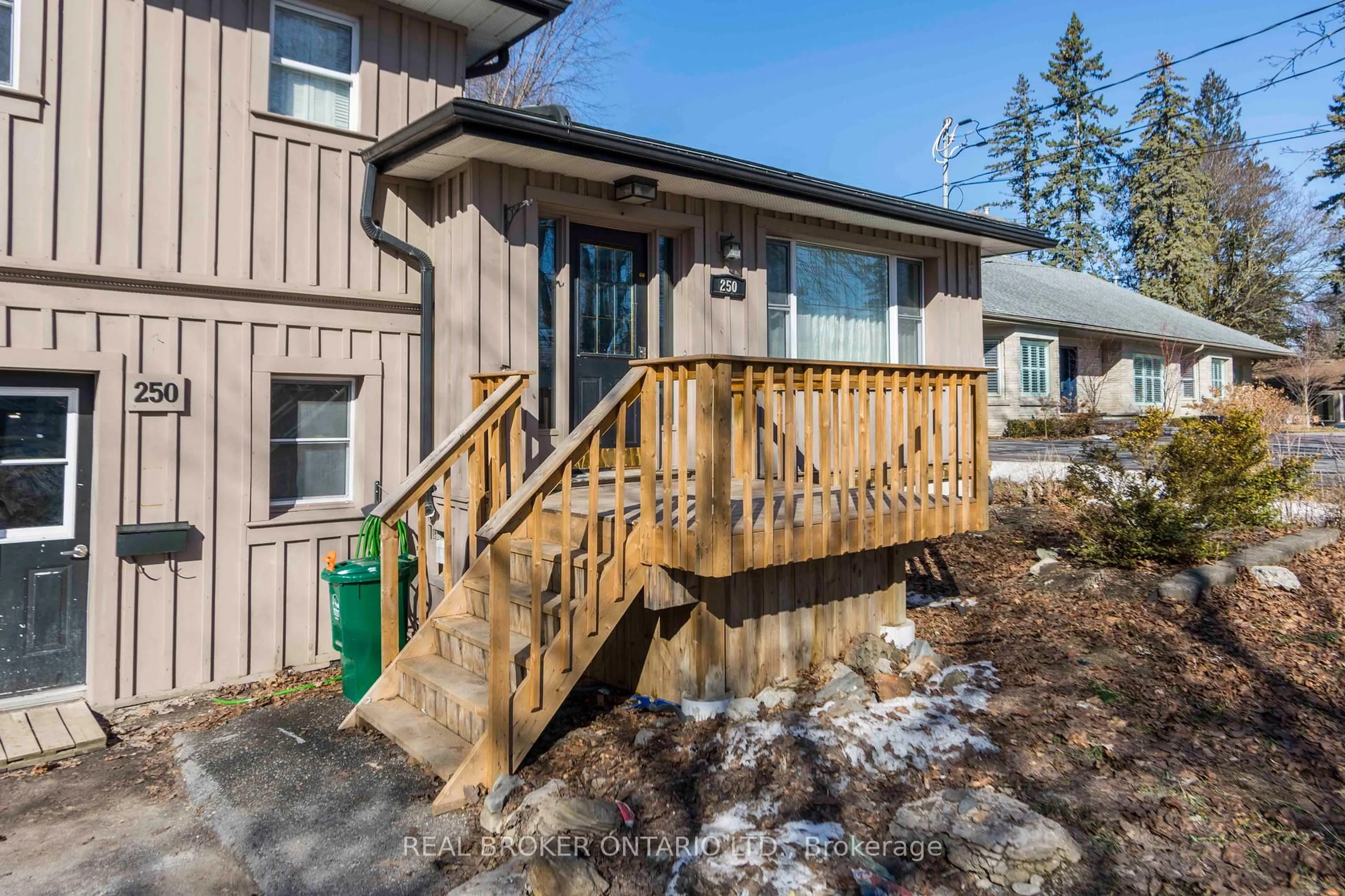 Unknown for 250 Macdonald Ave, Belleville Ontario K8N 3Y9