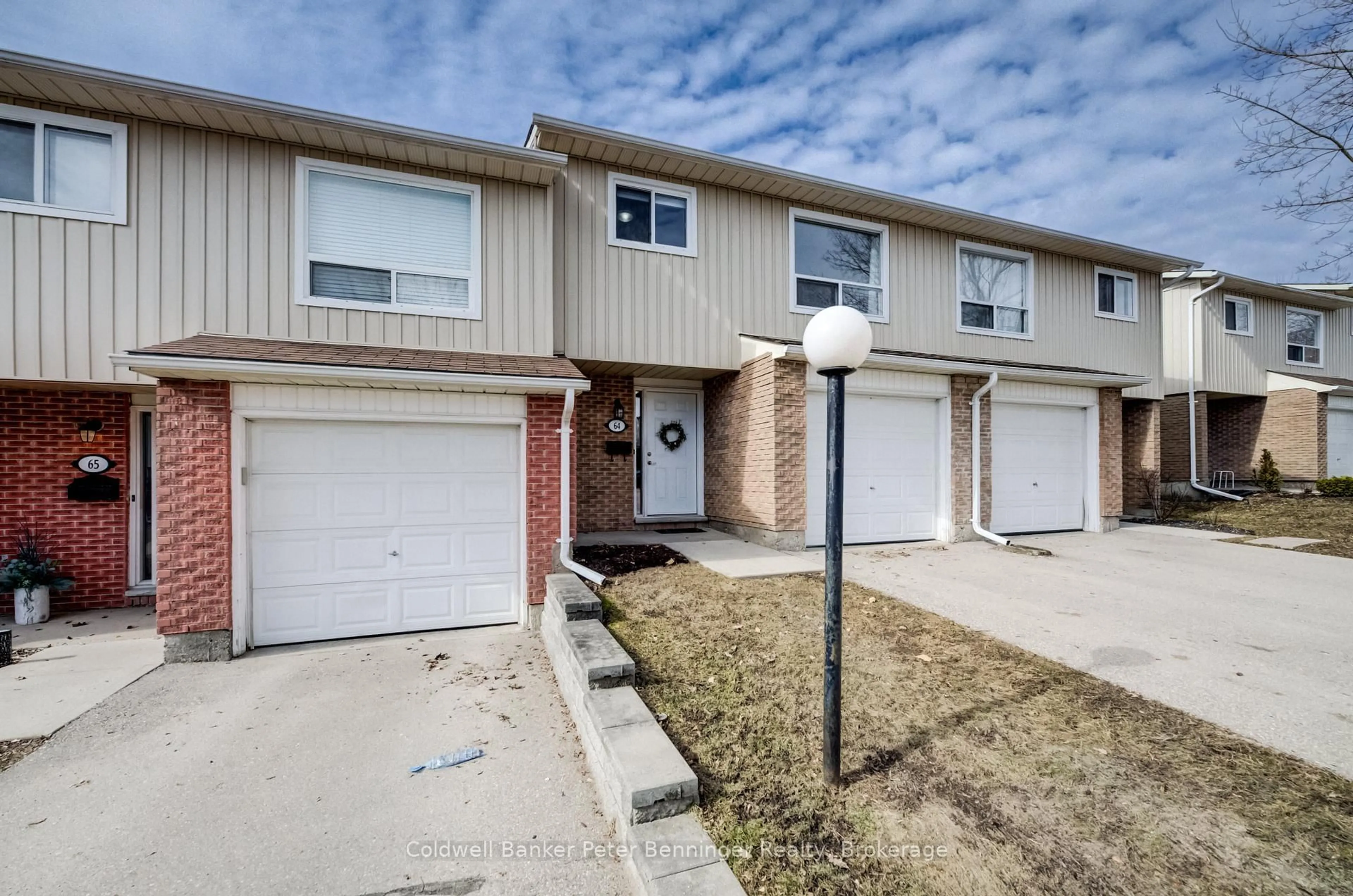 Unknown for 279 Bluevale St #64, Waterloo Ontario N2J 4L8