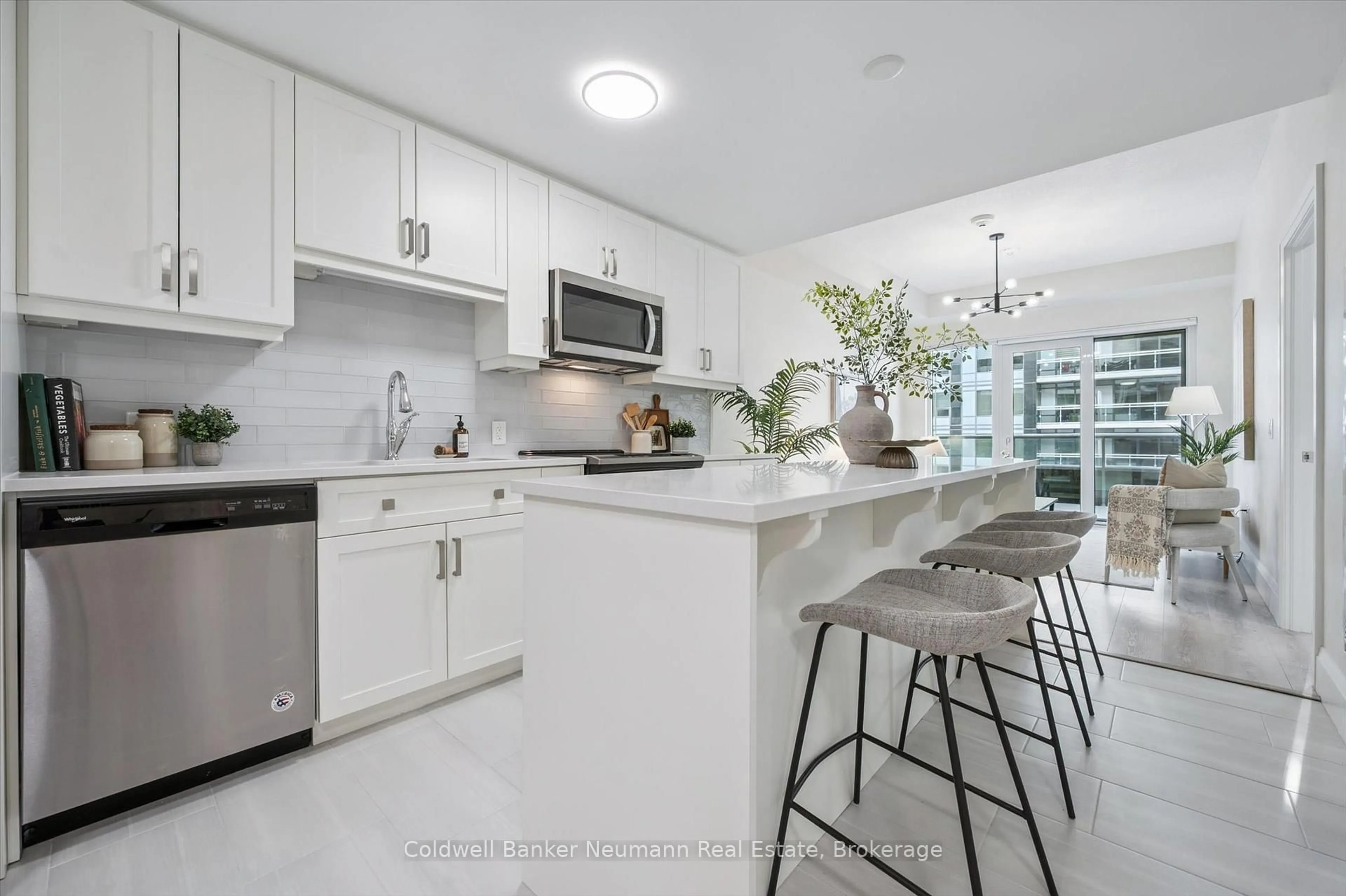 Open concept kitchen, ceramic/tile floor for 73 Arthur St #514, Guelph Ontario N1E 0S6