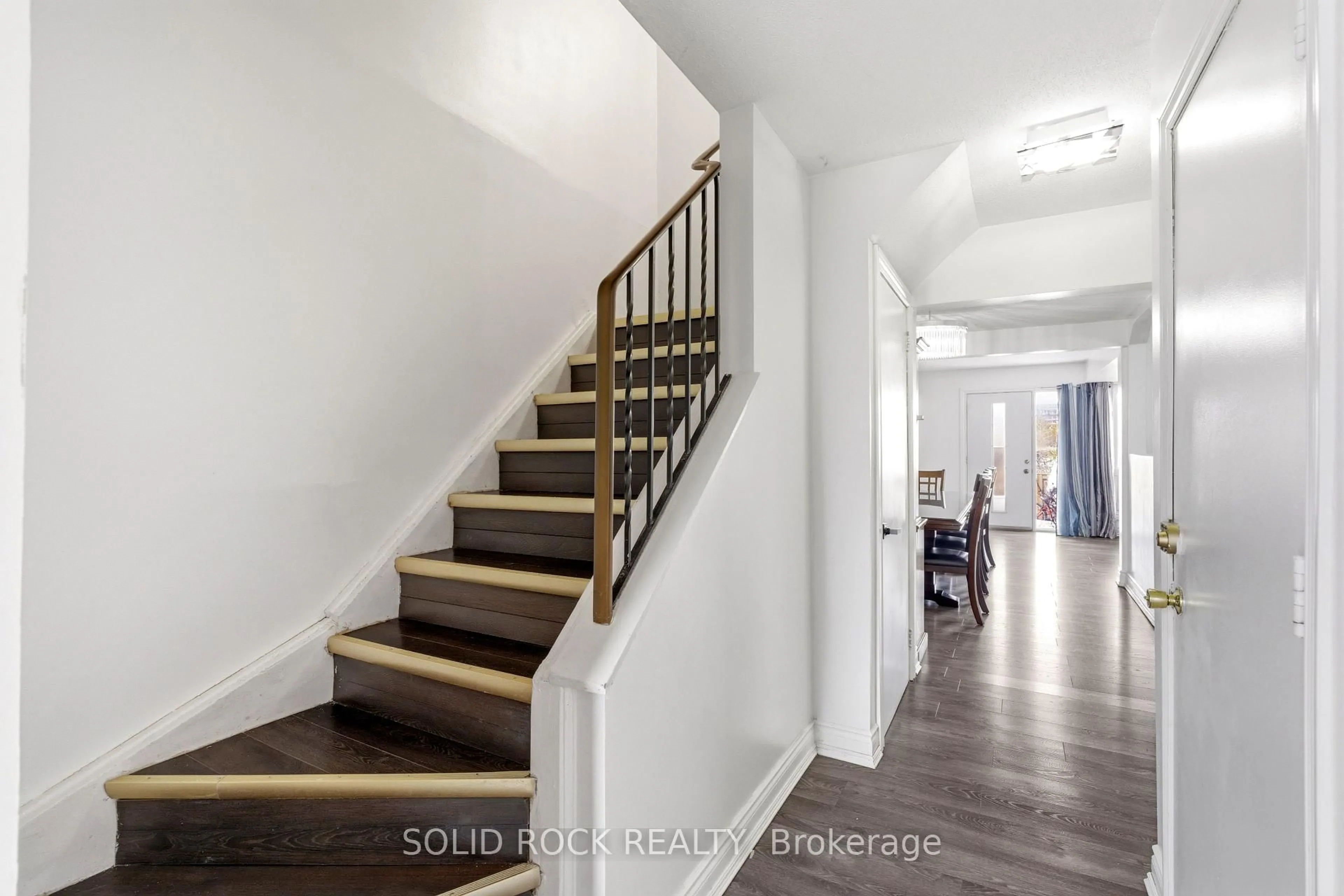 Stairs for 51 Angela Private #23, Ottawa Ontario K1V 0E7