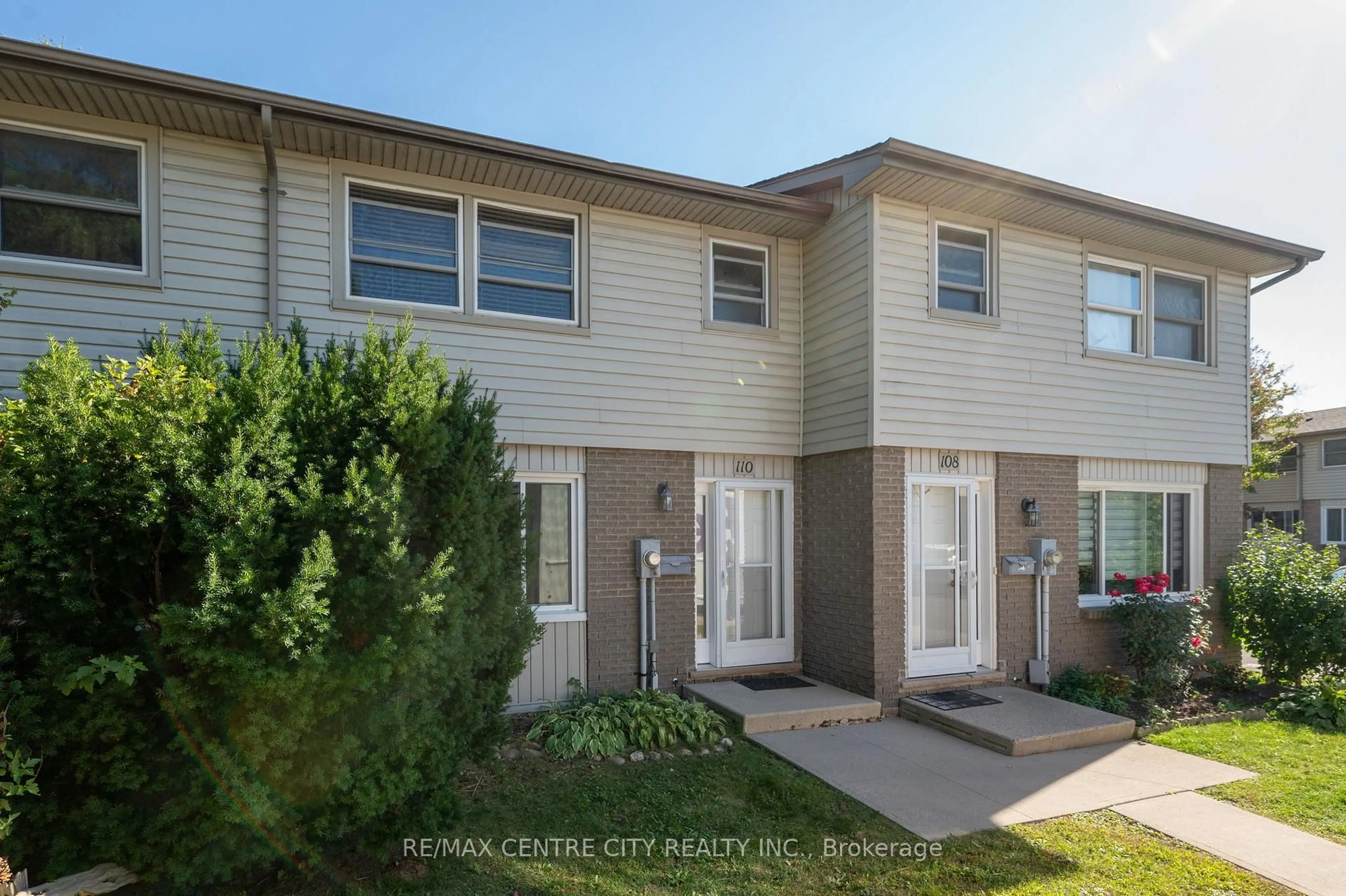 Home with vinyl exterior material, street for 690 Little Grey St #110, London East Ontario N5Z 4M9