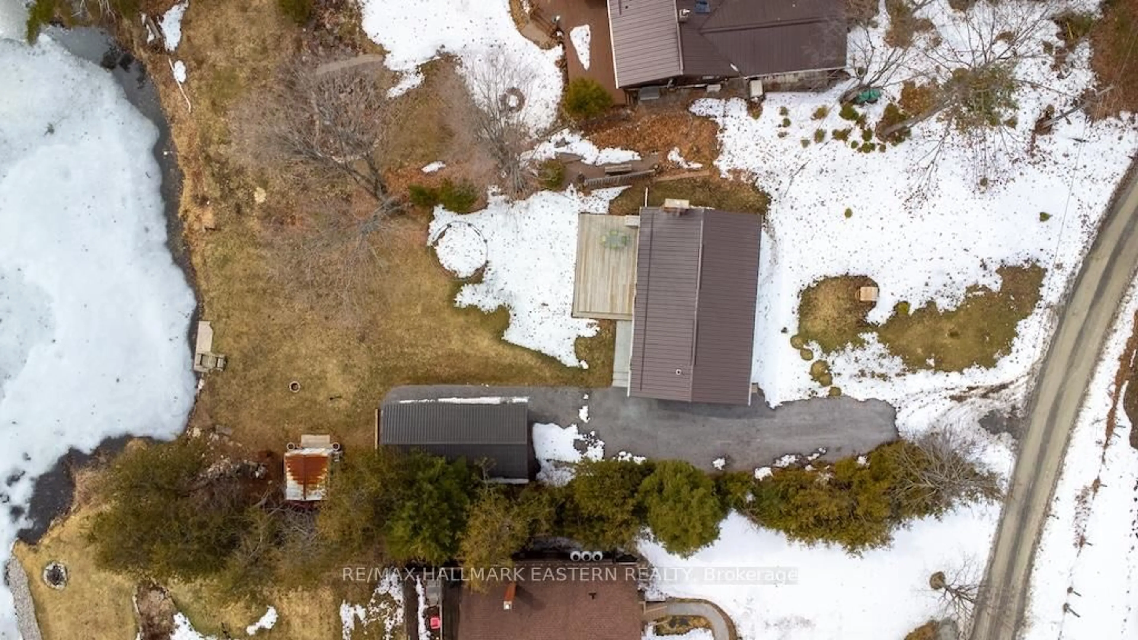 A pic from outside/outdoor area/front of a property/back of a property/a pic from drone, street for 913 Drain Dr, Douro-Dummer Ontario K0L 2H0