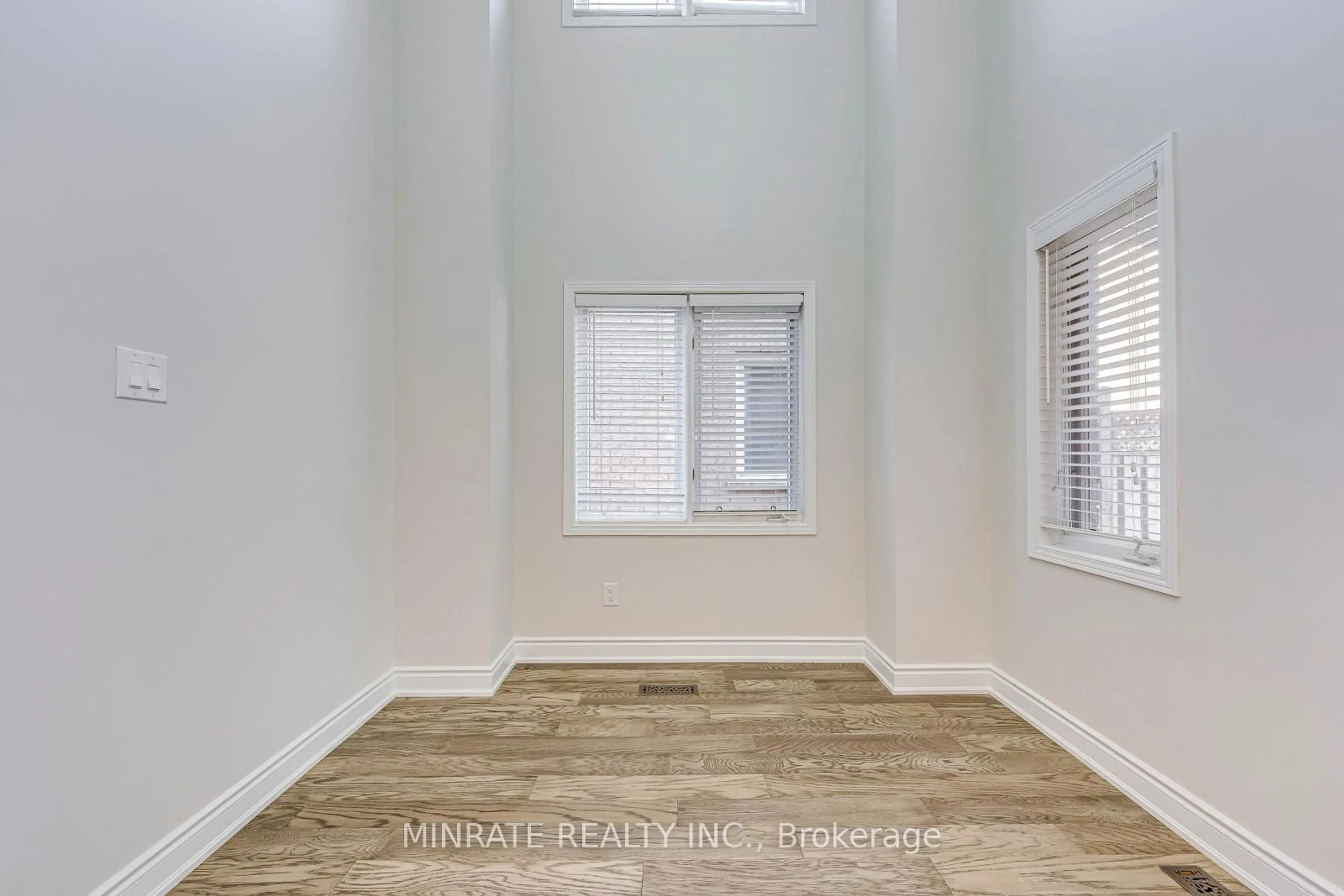 A pic of a room for 129 Harnesworth Cres, Hamilton Ontario L8B 0J5