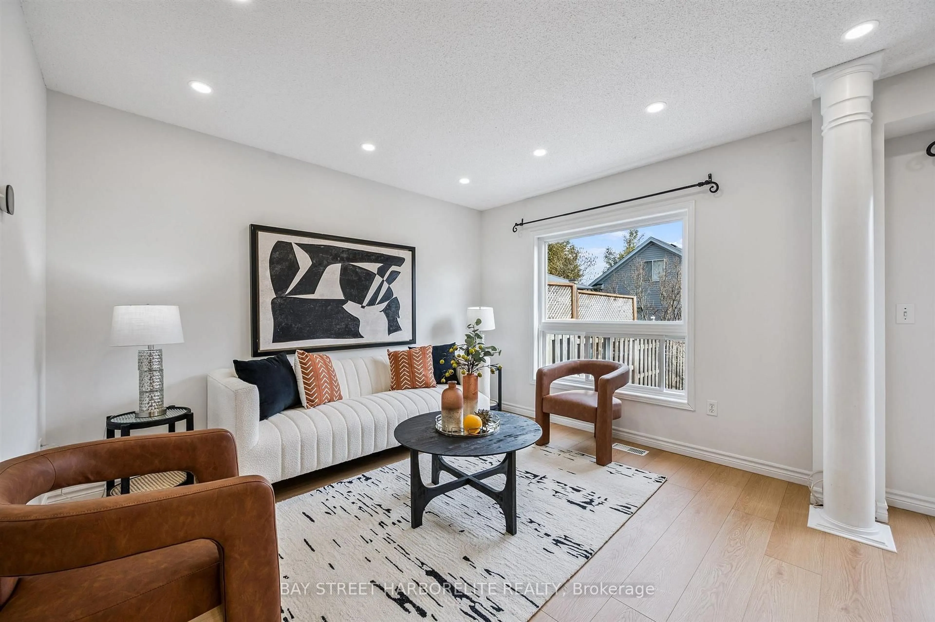 Living room with furniture, unknown for 28 EUGENE Dr, Guelph Ontario N1L 1P6