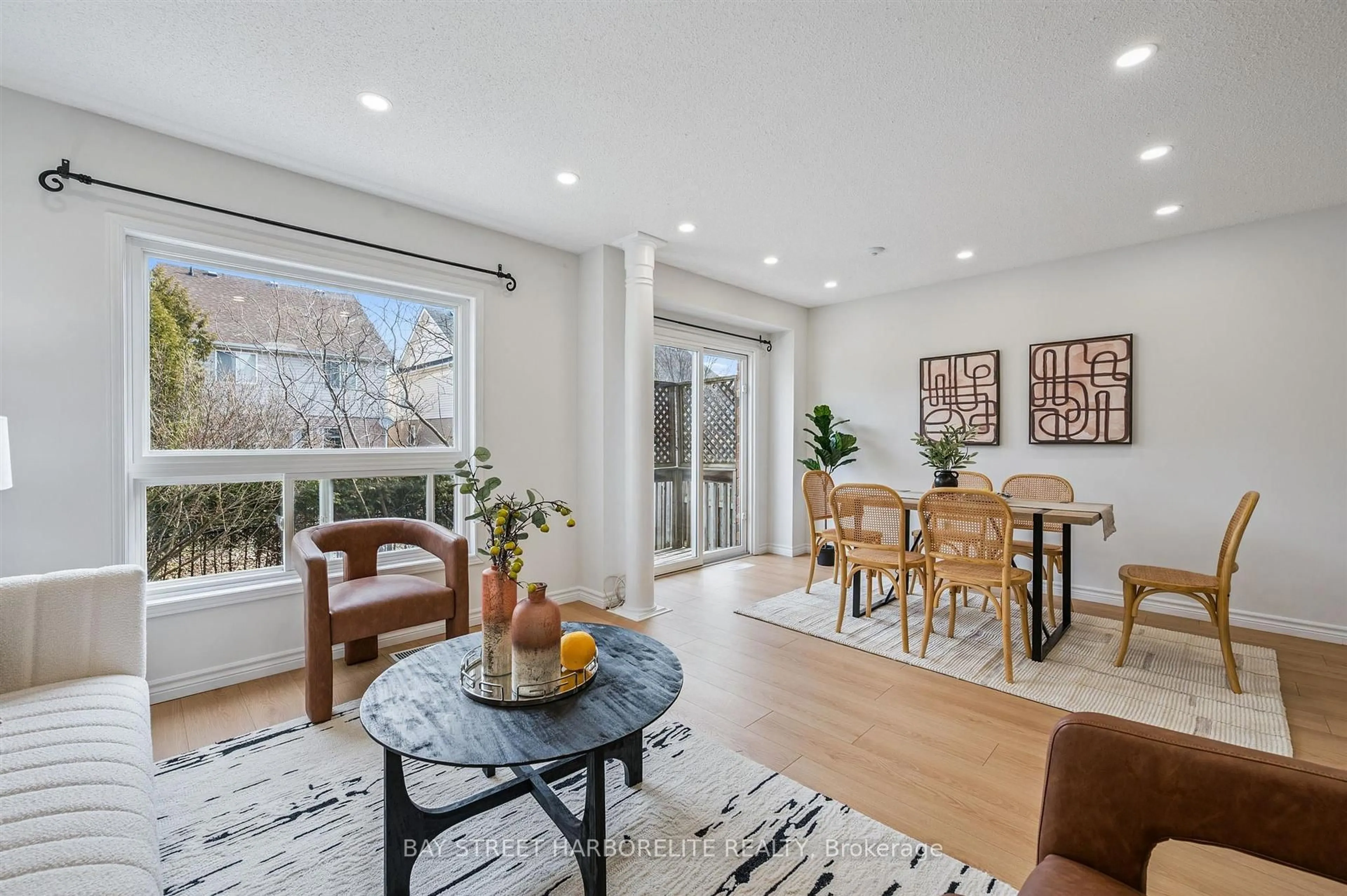 Living room with furniture, unknown for 28 EUGENE Dr, Guelph Ontario N1L 1P6