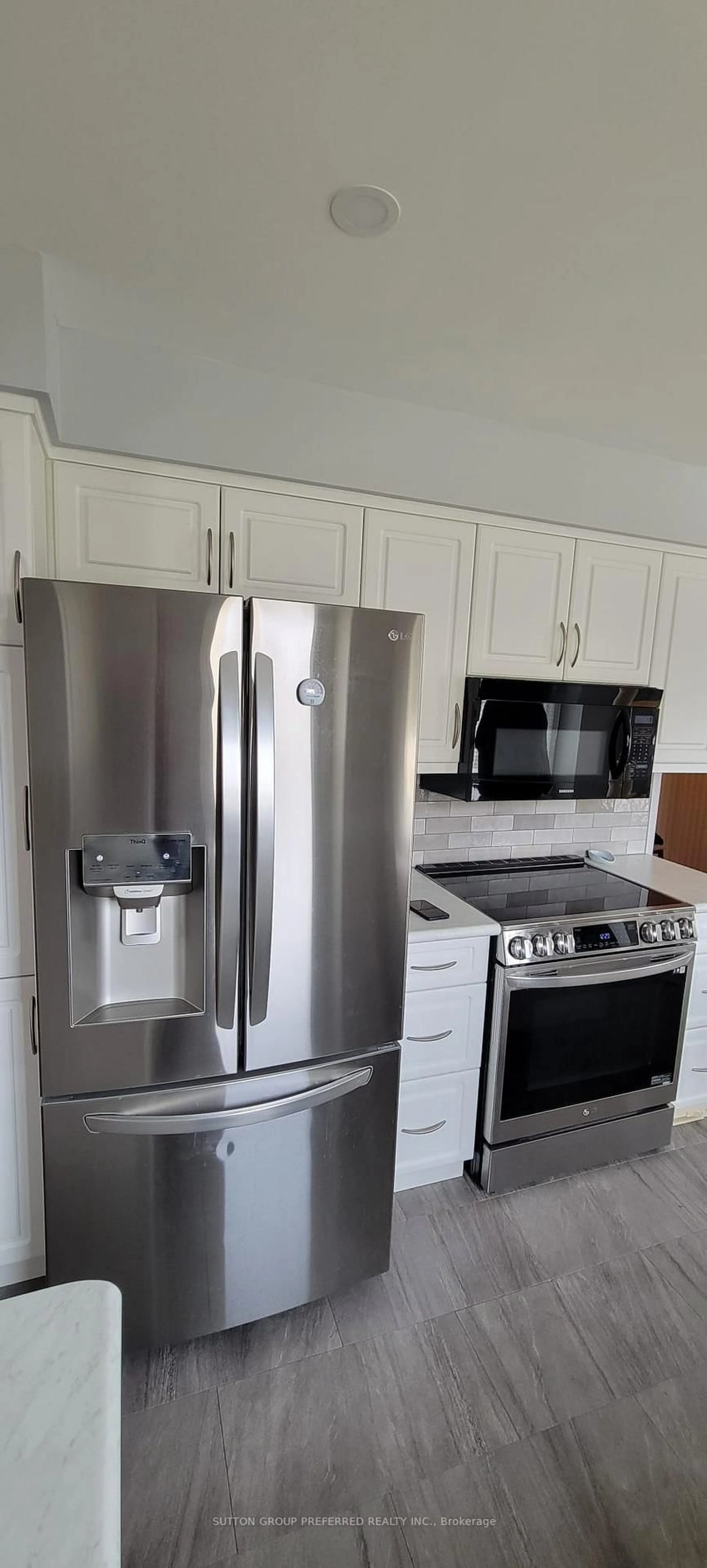 Standard kitchen, unknown for 211 Pine Valley Dr #55, London South Ontario N6J 4W5