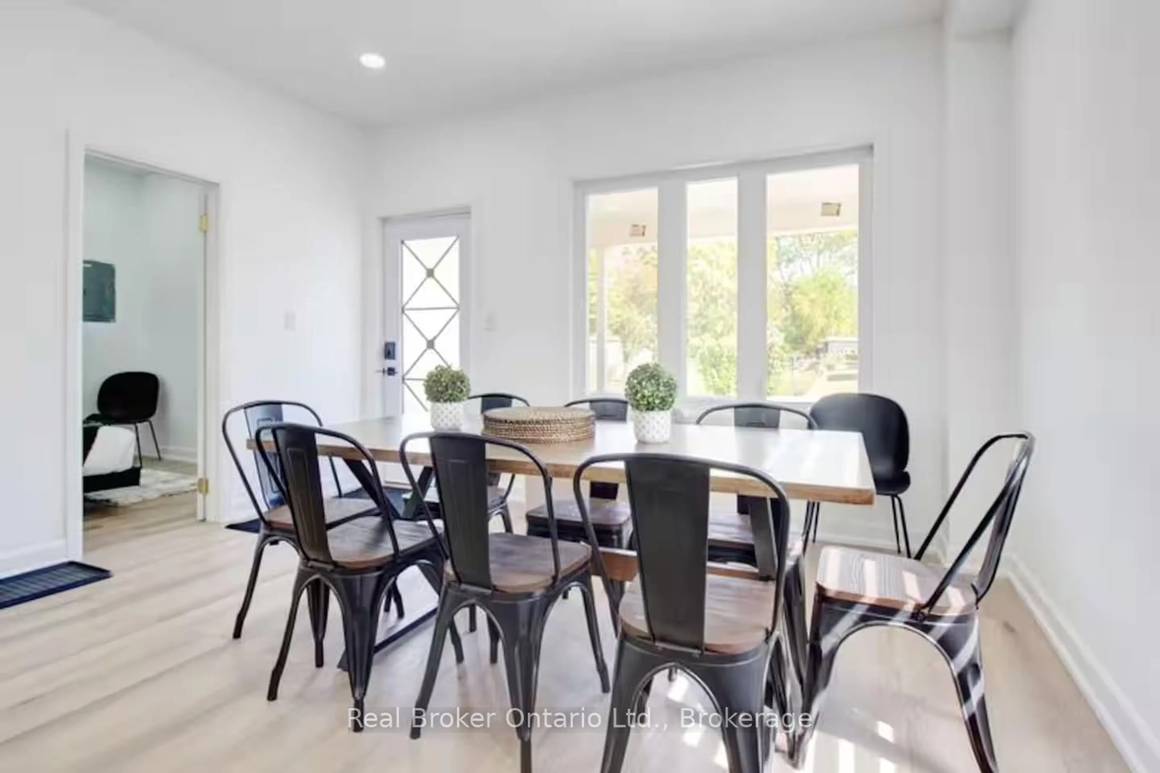 Dining room, unknown for 34 Church St, Port Colborne Ontario L3K 2M4