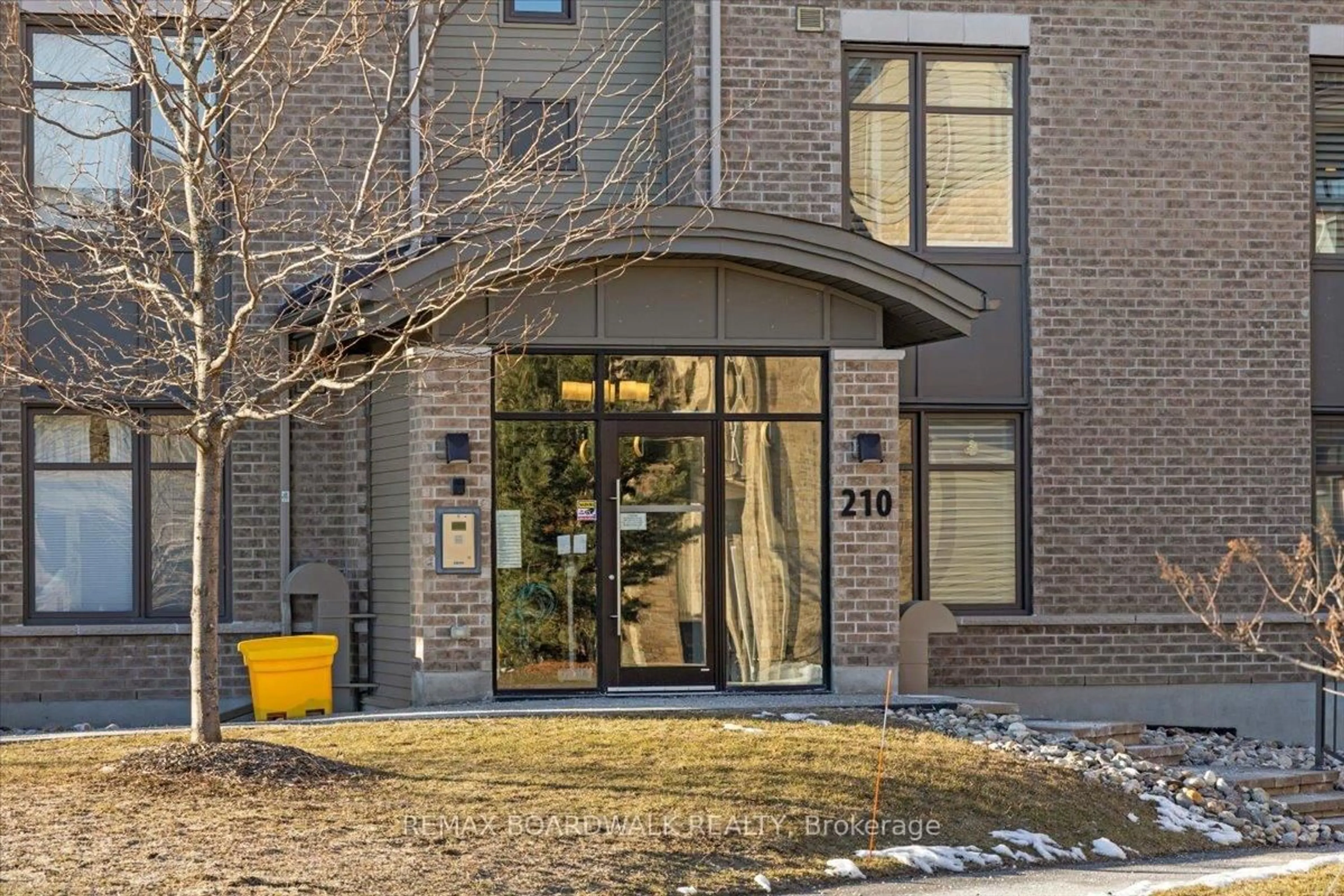 Unknown for 210 Janka Private #B102, Ottawa Ontario K2V 0E6