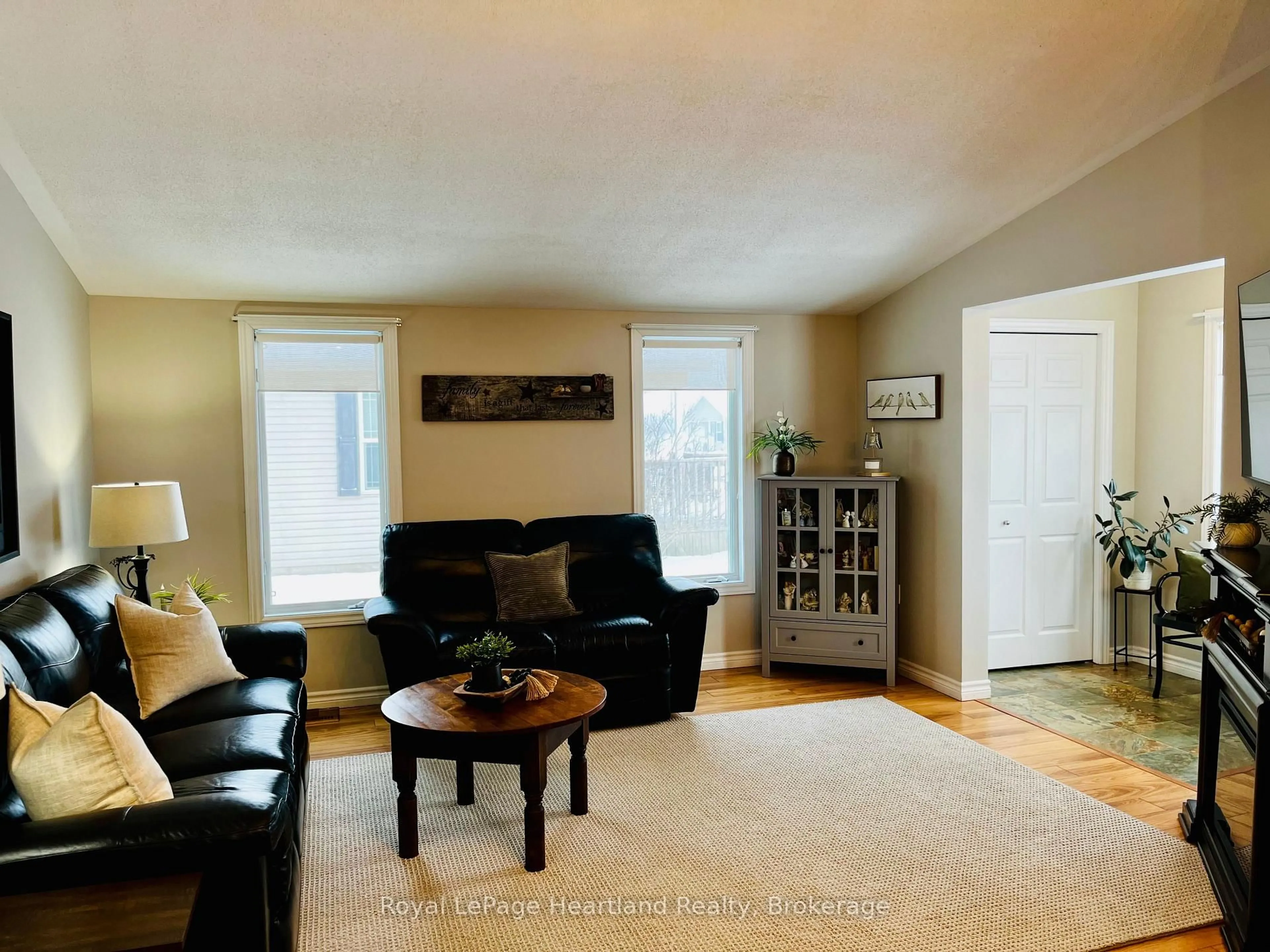 Living room with furniture, unknown for 459 Richard Cres, Strathroy-Caradoc Ontario N7G 3P4