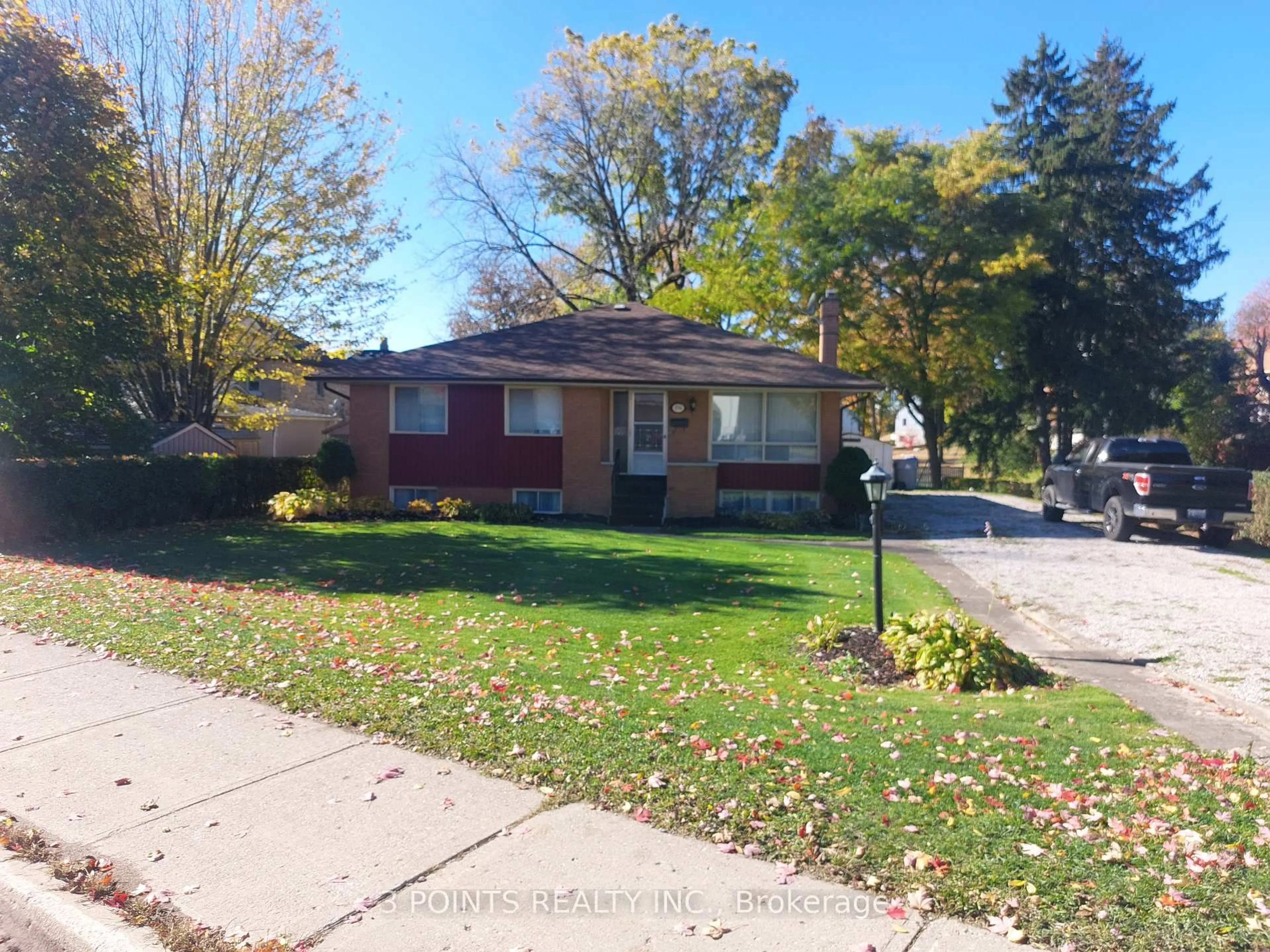 Home with brick exterior material, street for 194 Peel St, St. Marys Ontario N4X 1B6
