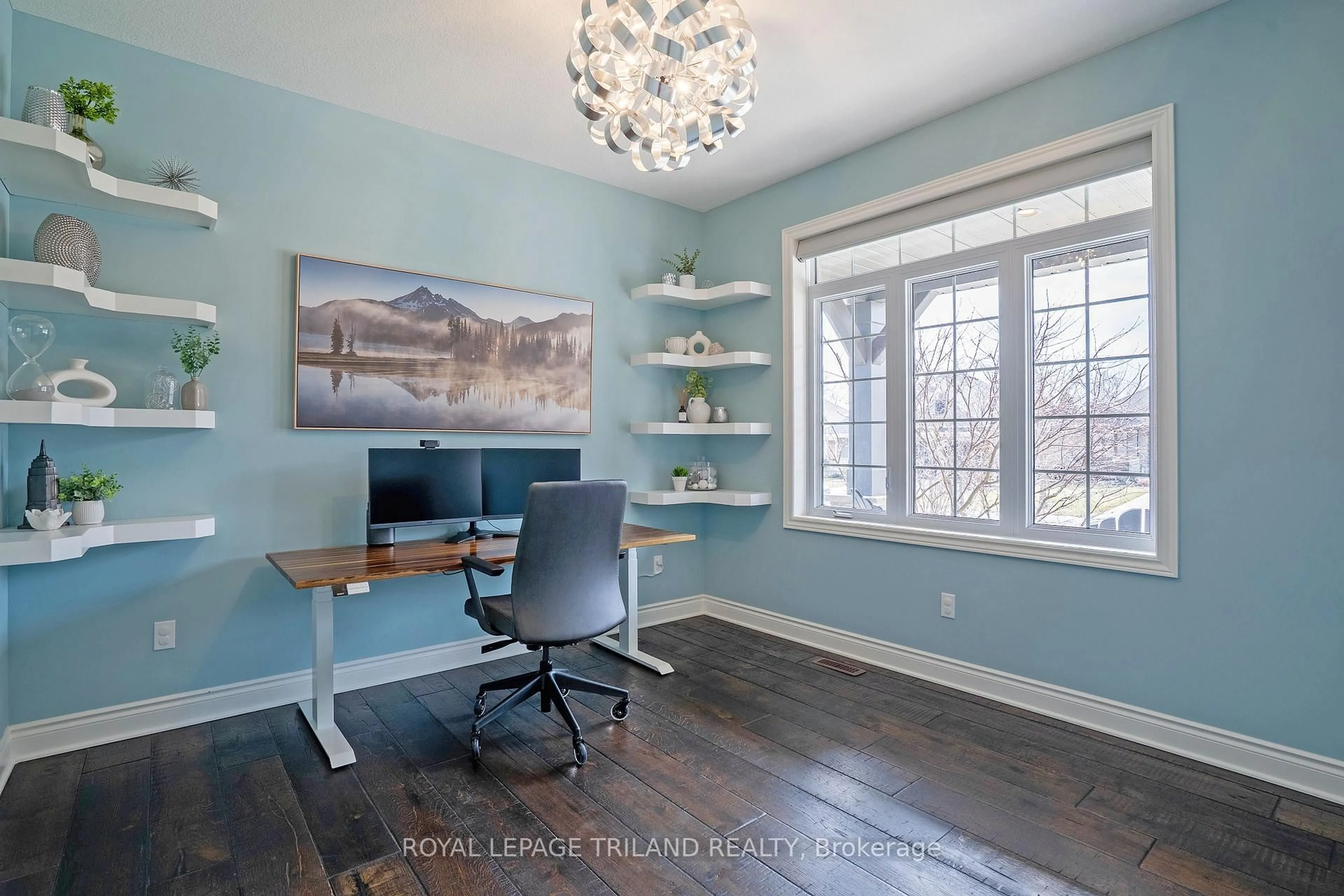 A pic of a room for 12 Tanager Pl, St. Thomas Ontario N5R 6K9