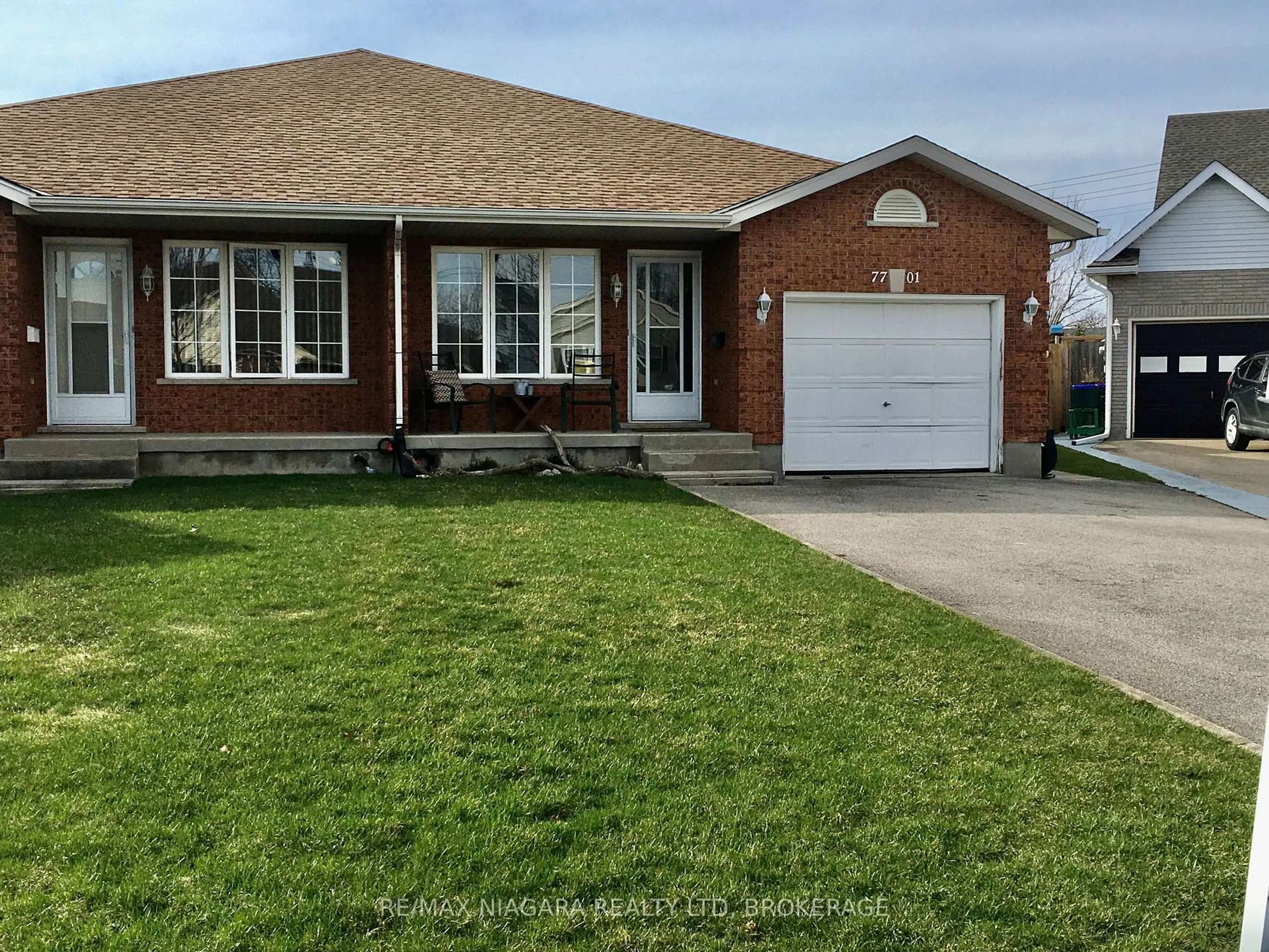 Home with brick exterior material, street for 7701 Cortina Cres, Niagara Falls Ontario L2H 3B4