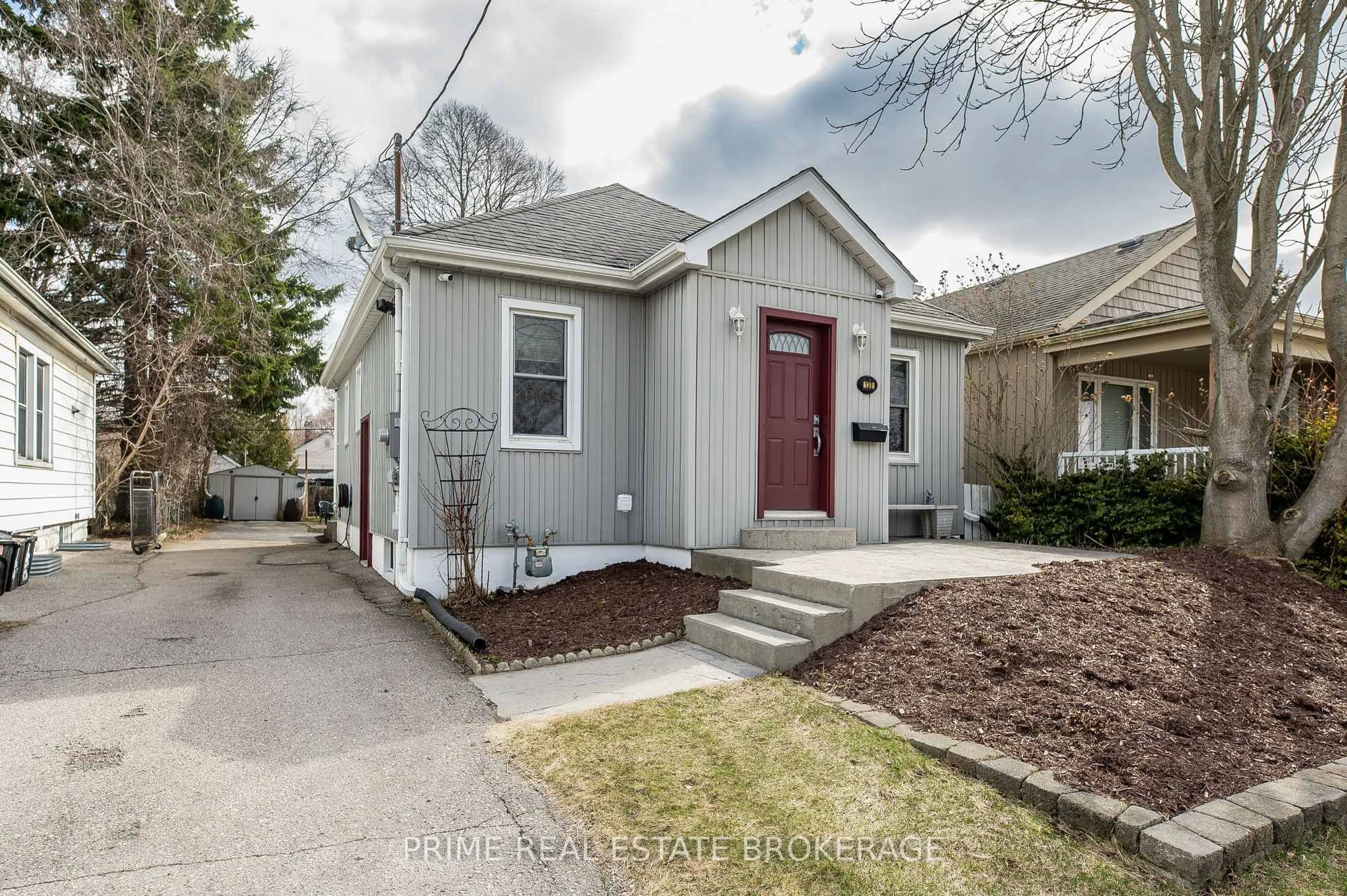 Home with brick exterior material, street for 130 Giles St, London East Ontario N5Z 2V7