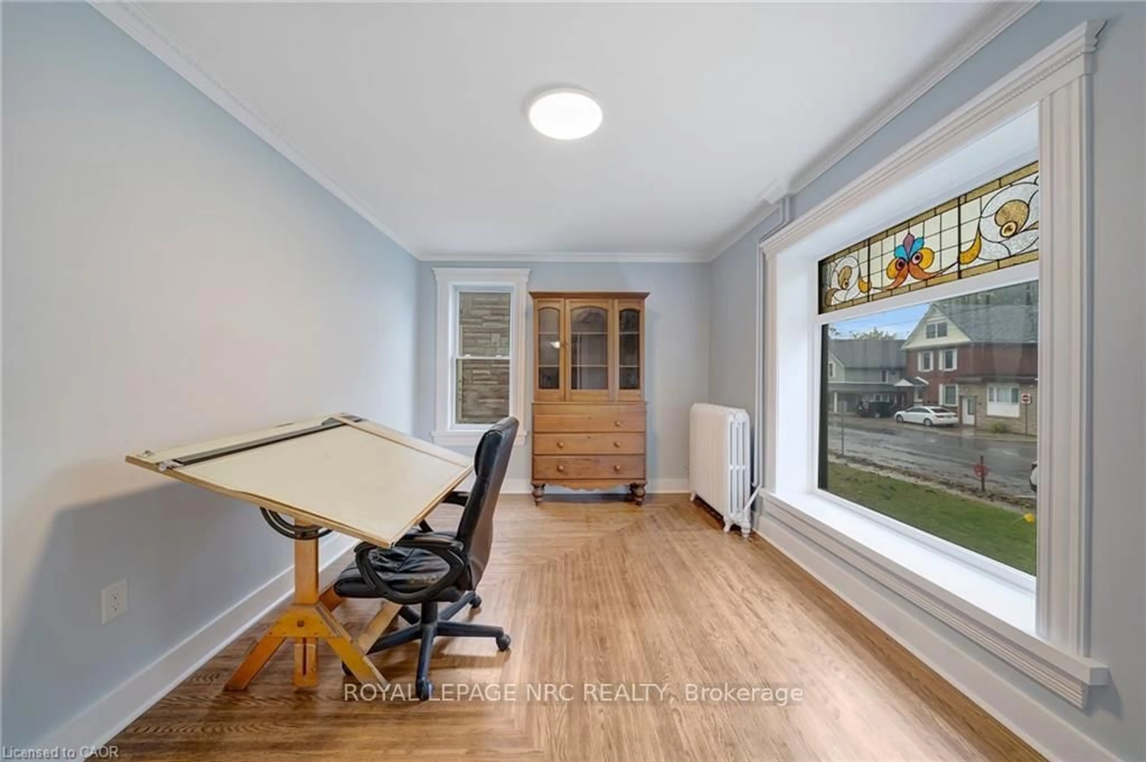 A pic of a room for 115 West Main St, Welland Ontario L3C 4Z8