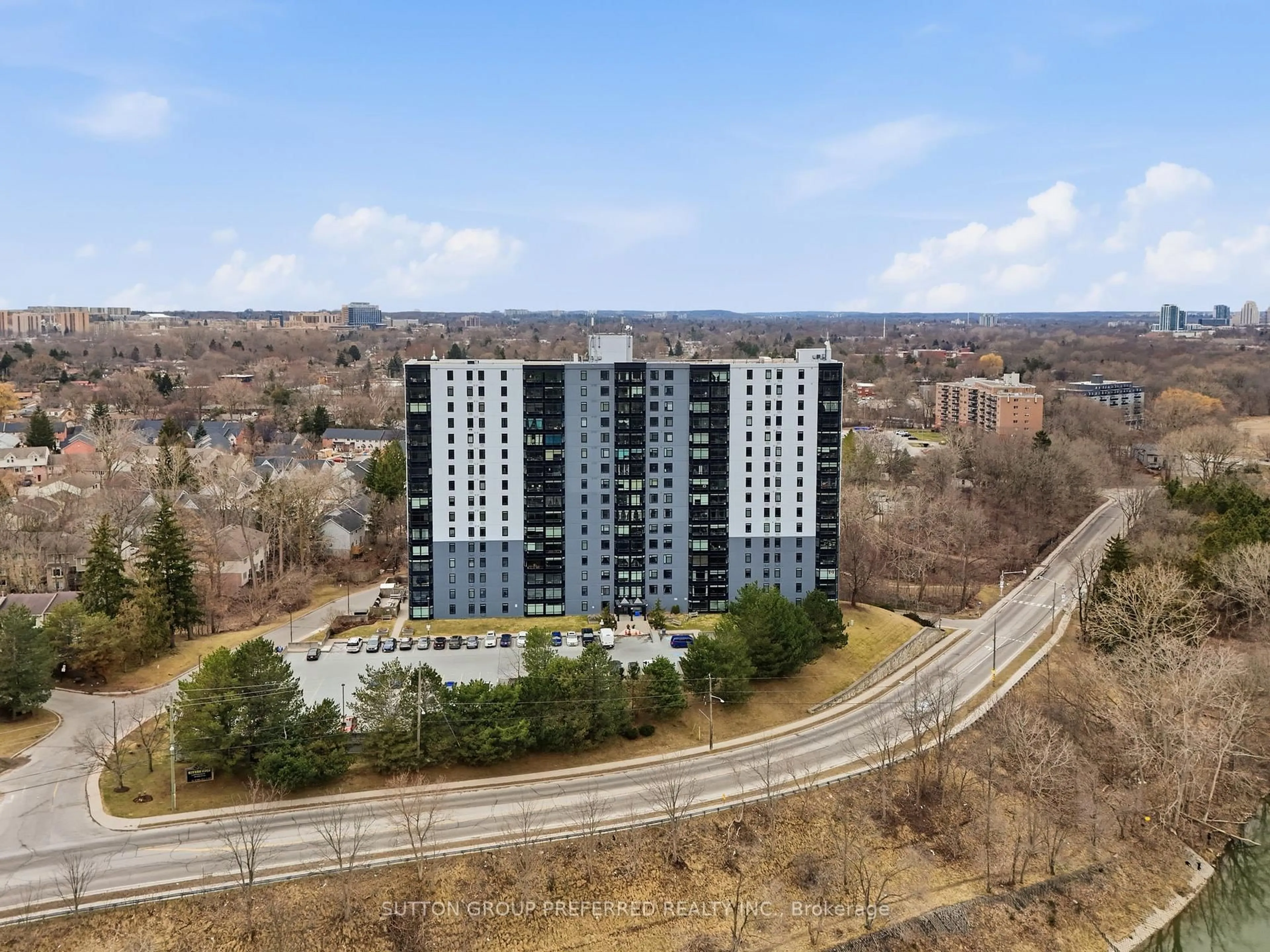 A pic from outside/outdoor area/front of a property/back of a property/a pic from drone, city buildings view from balcony for 45 Pond Mills Rd #1615, London South Ontario N5Z 4W5