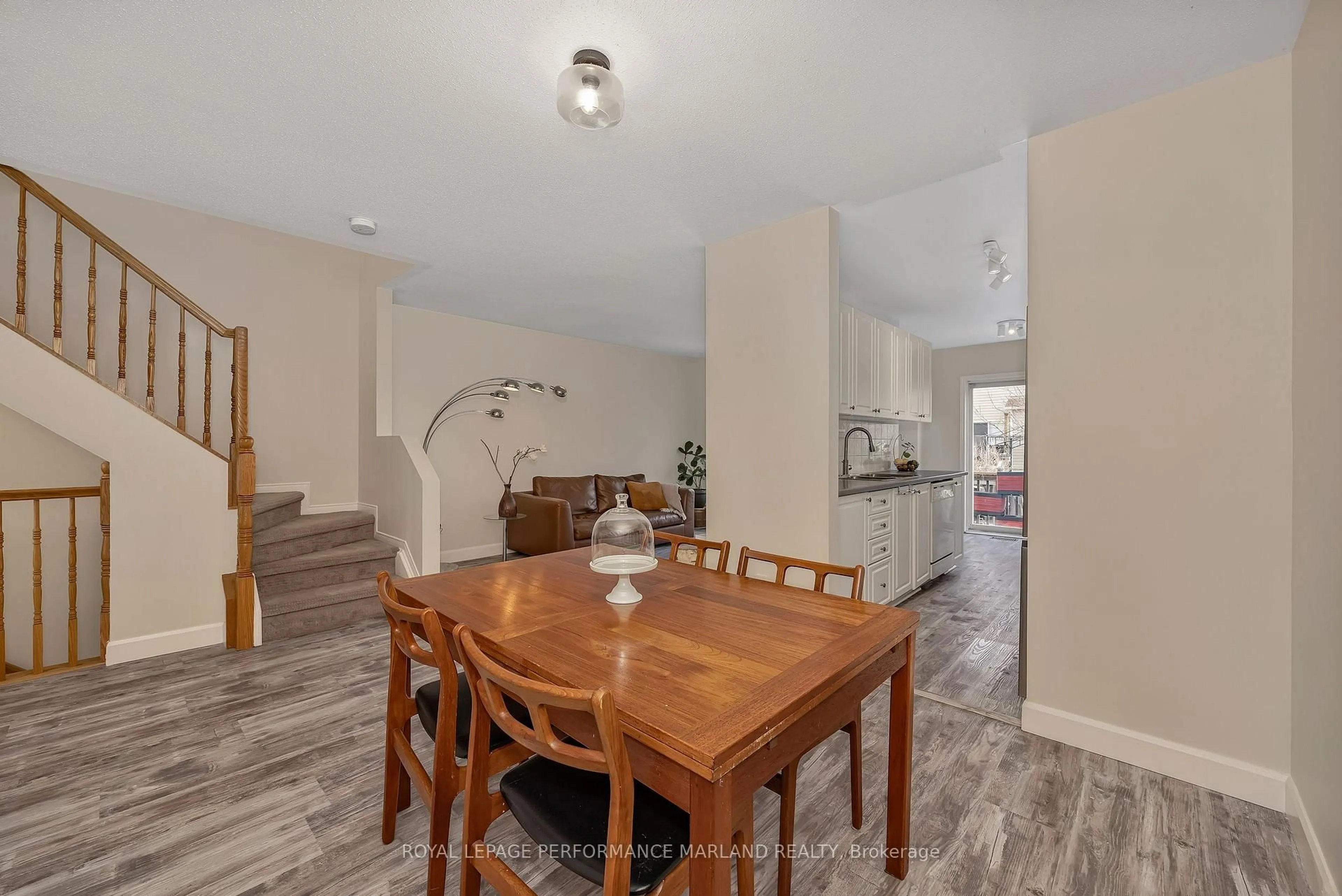 Unknown for 63 Madaket Private #18, Ottawa Ontario K2M 3B1