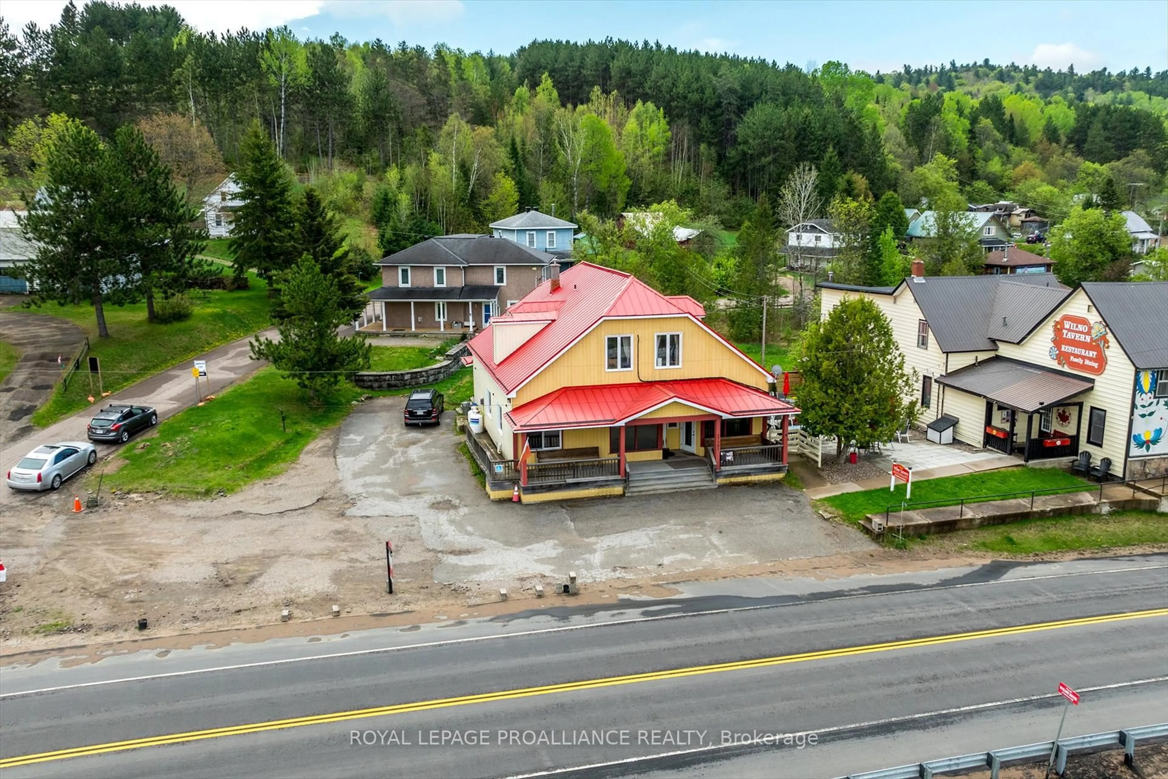 A pic from outside/outdoor area/front of a property/back of a property/a pic from drone, unknown for 14 Burchat St, Dacre Ontario K0J 1N0