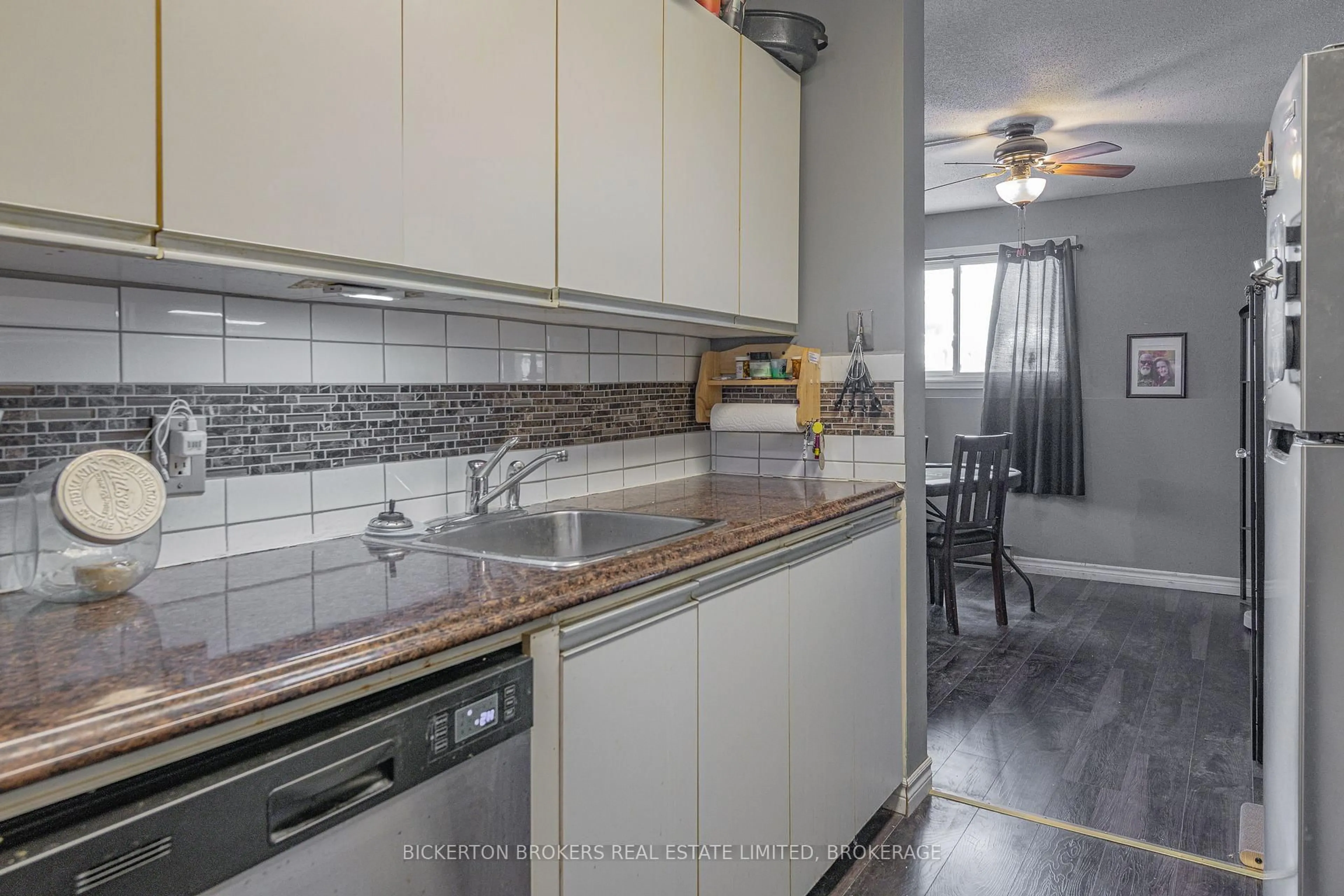 Standard kitchen, ceramic/tile floor for 540 Talbot Pl #101, Gananoque Ontario K7G 3C6