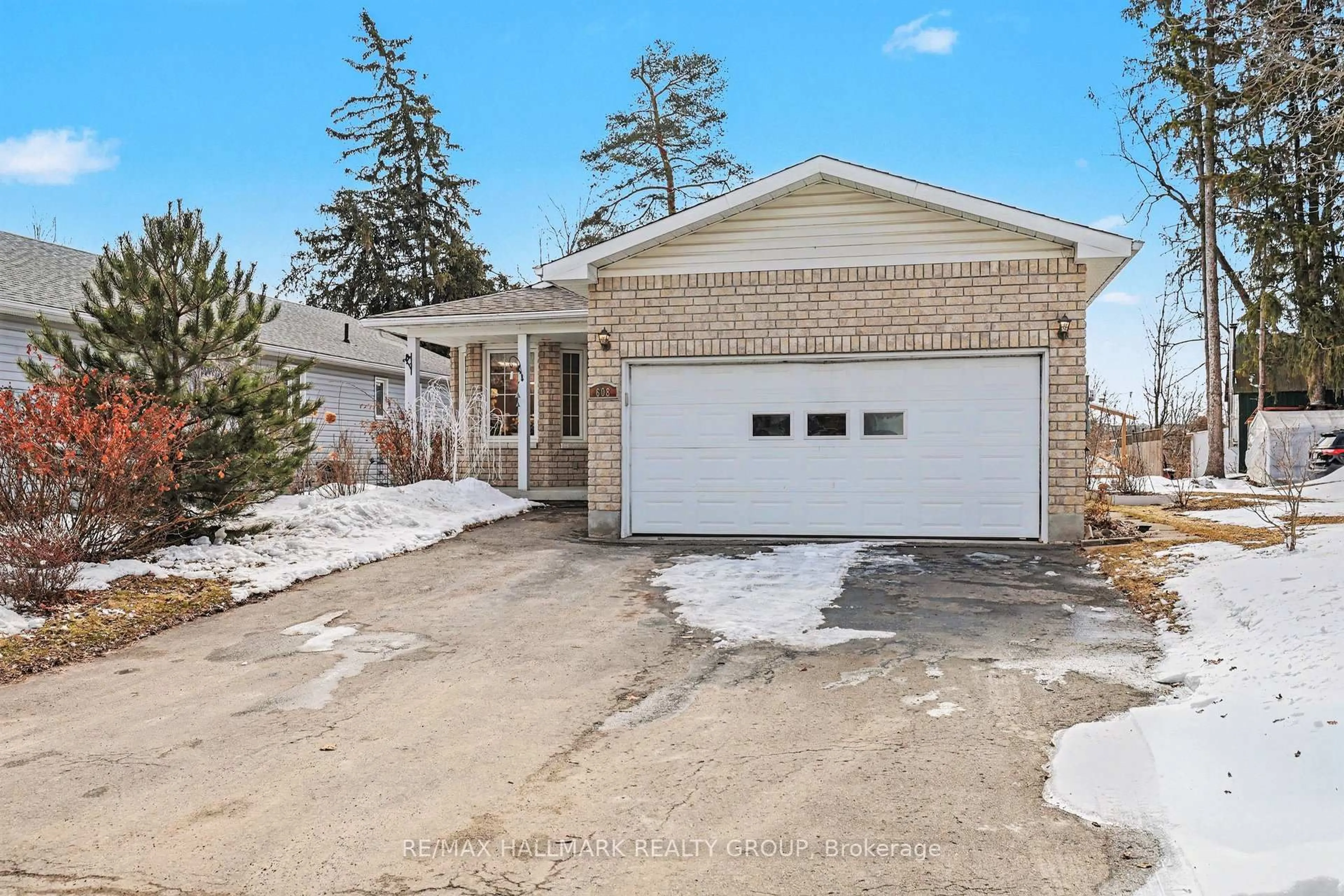 Home with brick exterior material, street for 608 Clothier St, North Grenville Ontario K0G 1J0