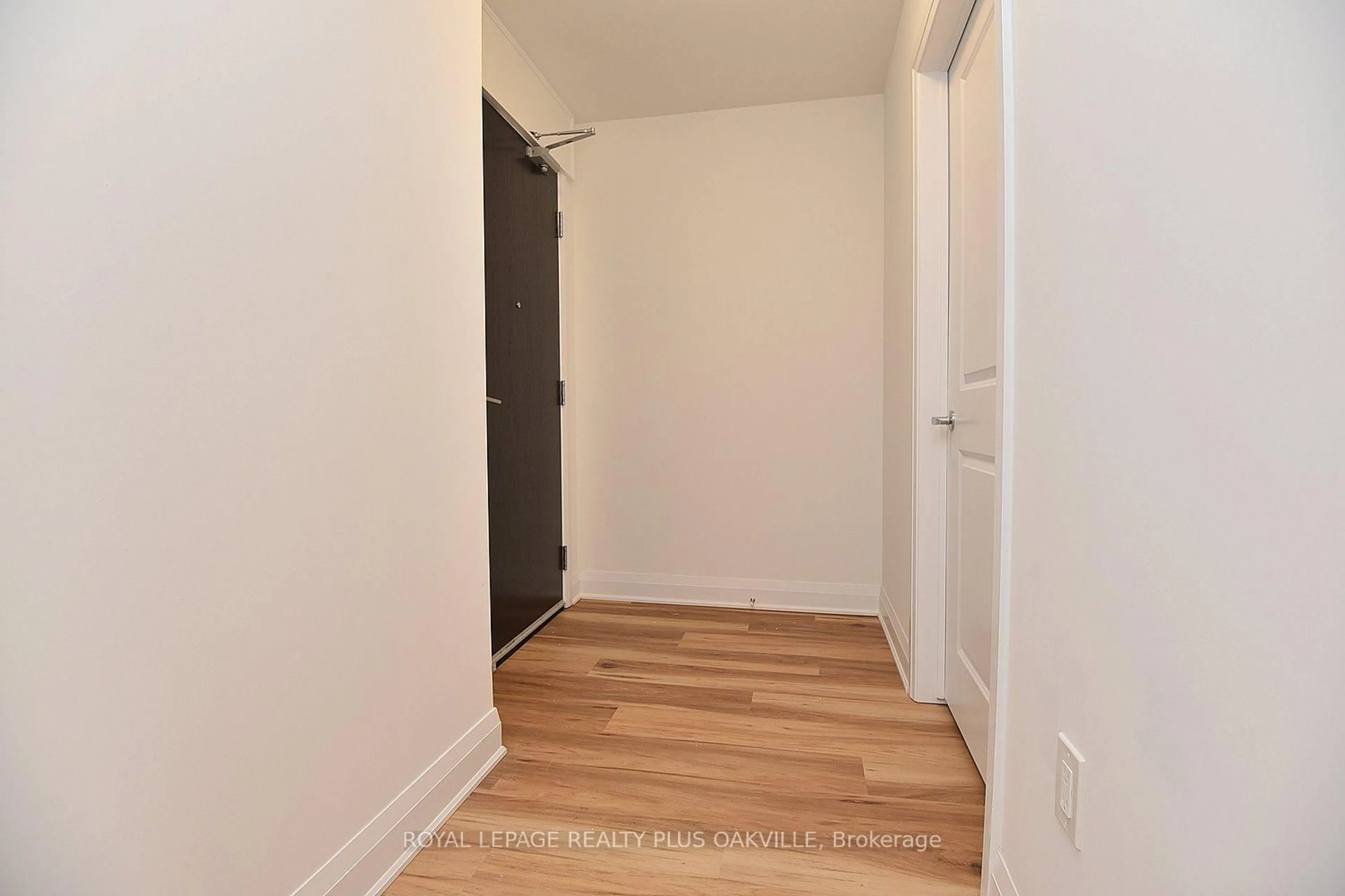 Unknown for 1936 Rymal Rd #211, Hamilton Ontario L0R 1P0