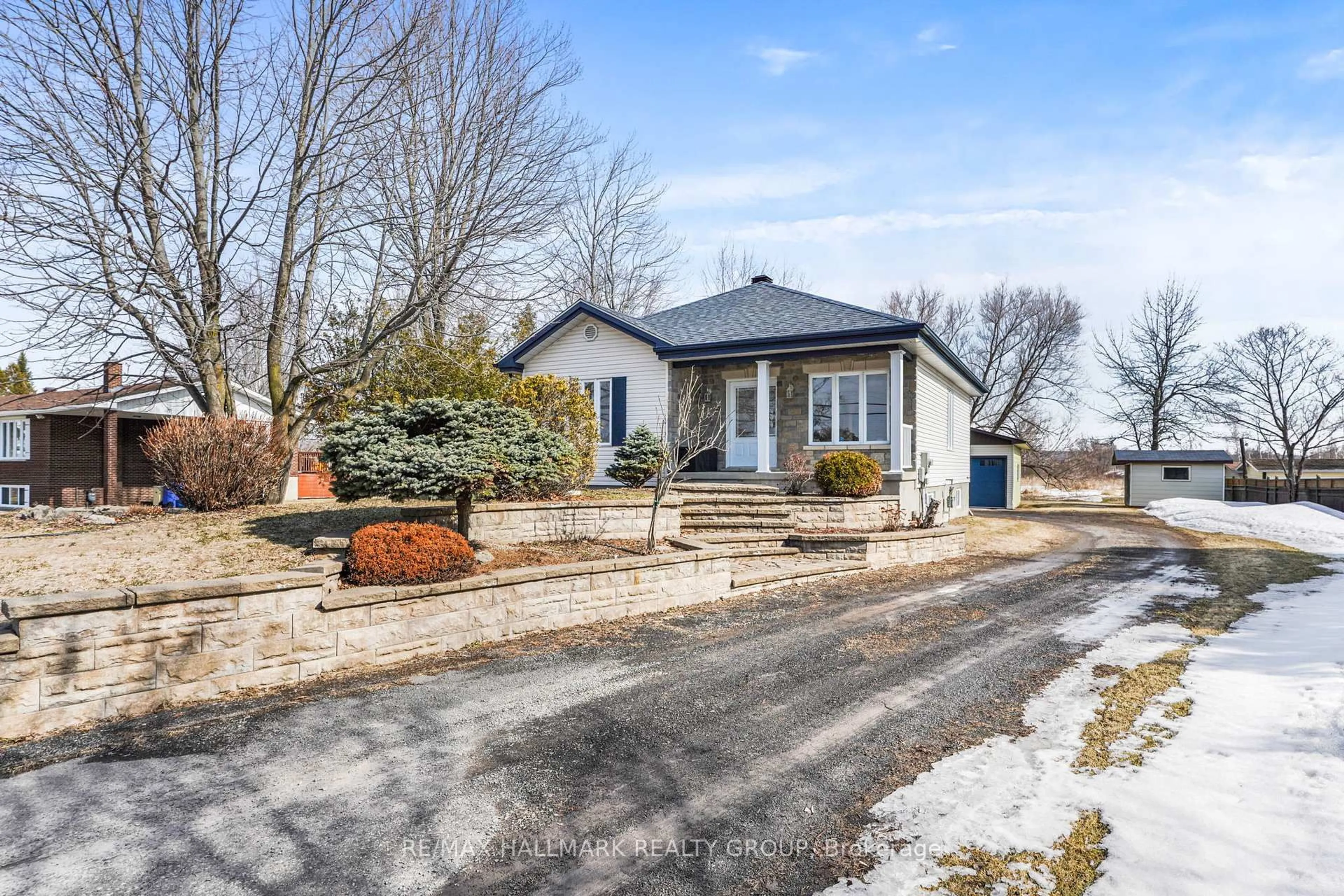 A pic from outside/outdoor area/front of a property/back of a property/a pic from drone, street for 1521 COUNTY ROAD 4 Rd, Champlain Ontario K0B 1K0