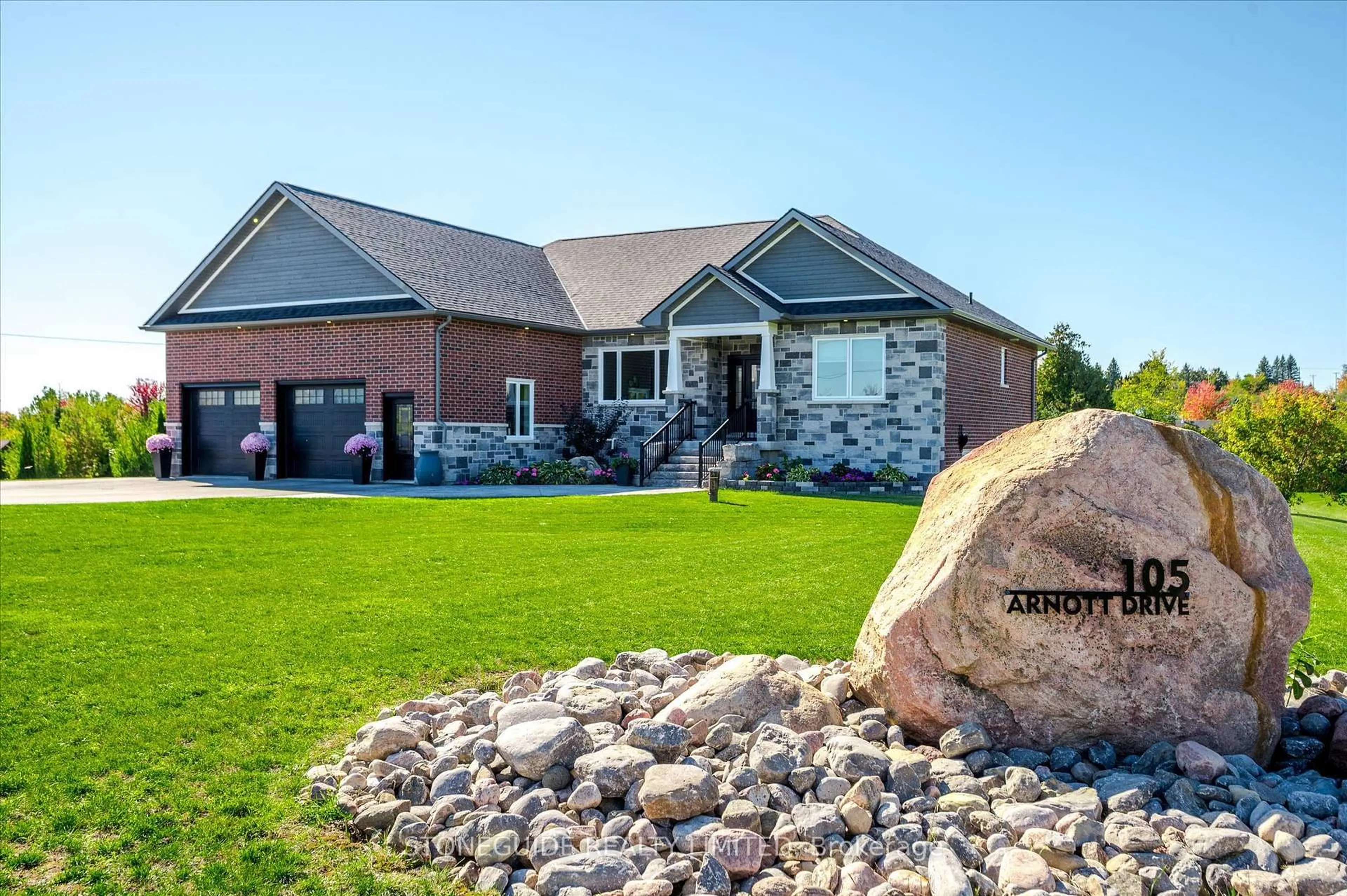 Home with brick exterior material, unknown for 105 Arnott Dr, Selwyn Ontario K0L 1T0