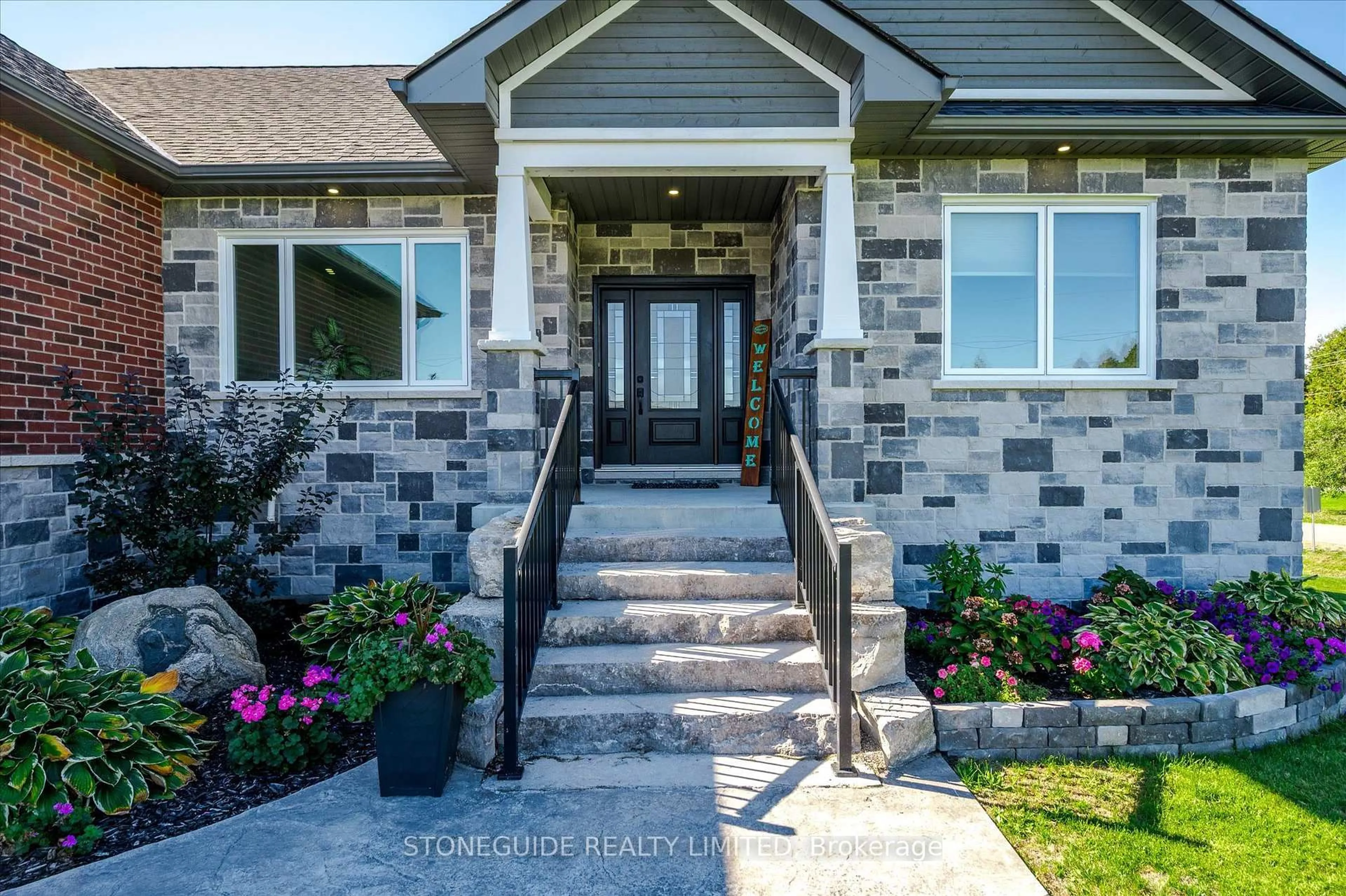 Unknown for 105 Arnott Dr, Selwyn Ontario K0L 1T0