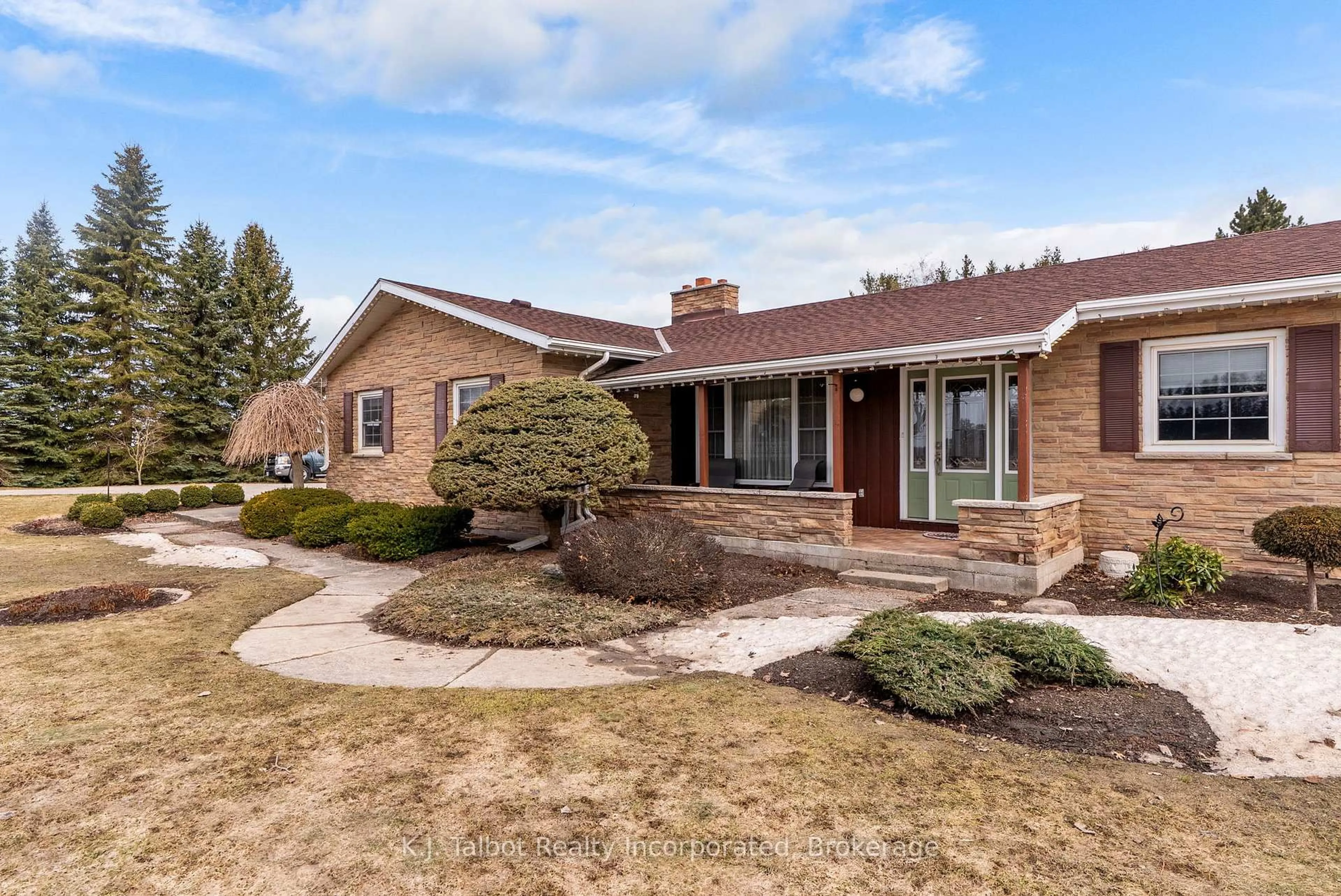 Home with brick exterior material, street for 41342 Walton Rd, Morris Turnberry Ontario N0K 1Z0