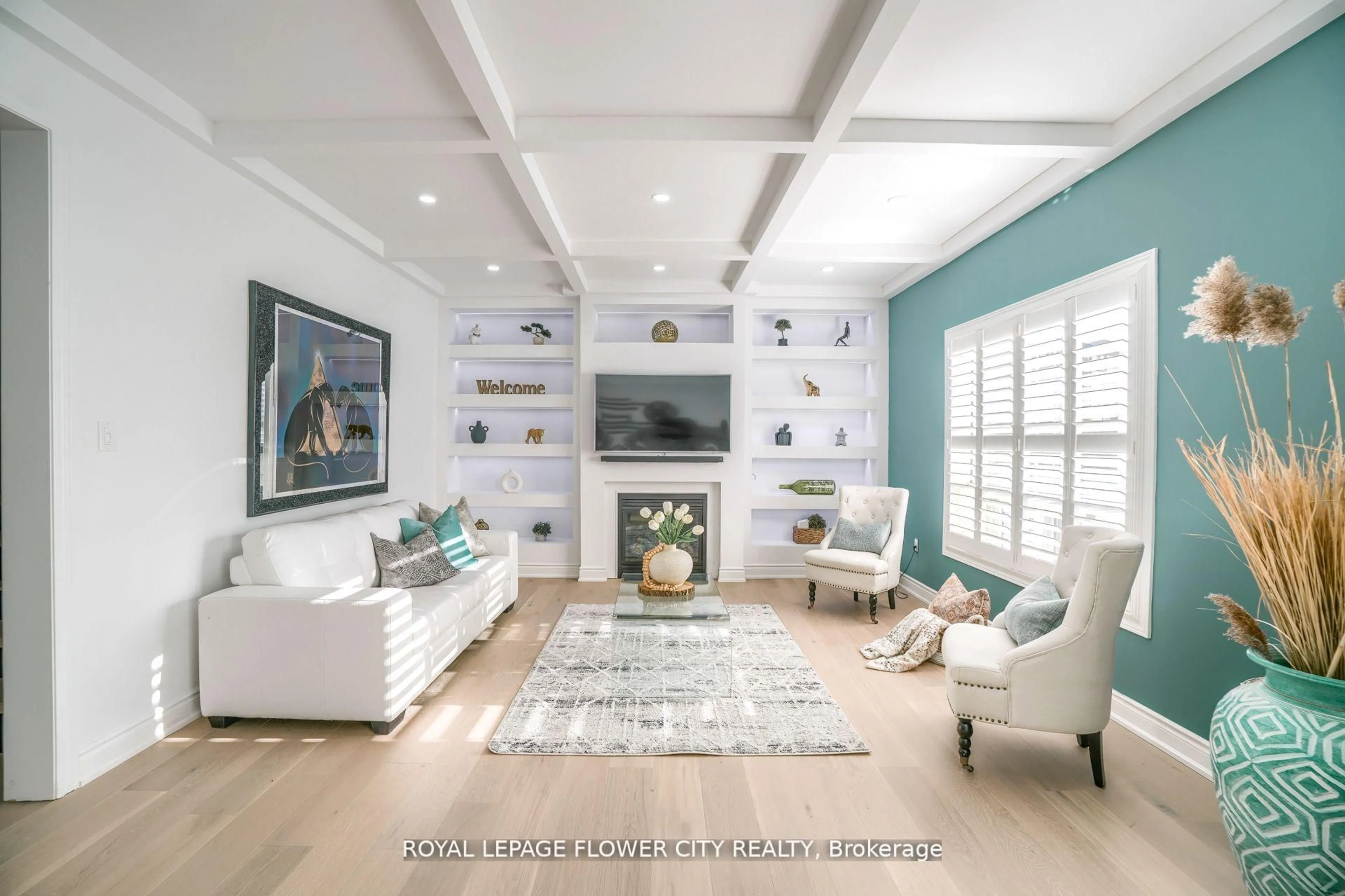 Living room with furniture, unknown for 318 Wallace St, Shelburne Ontario L9V 2S2