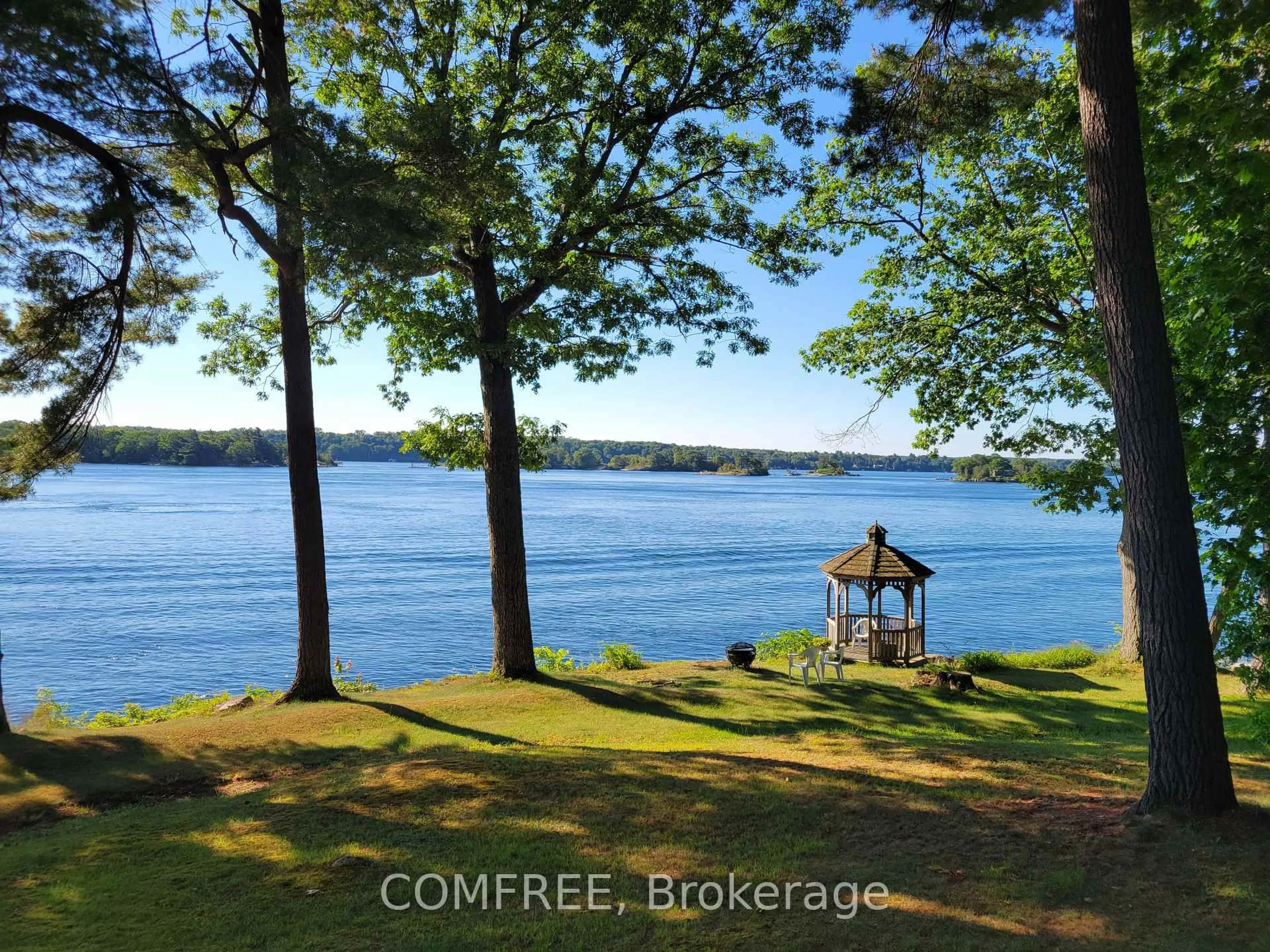 A pic from outside/outdoor area/front of a property/back of a property/a pic from drone, water/lake/river/ocean view for 465-463 Hillcrest Rd, Elizabethtown-Kitley Ontario K6V 7C3