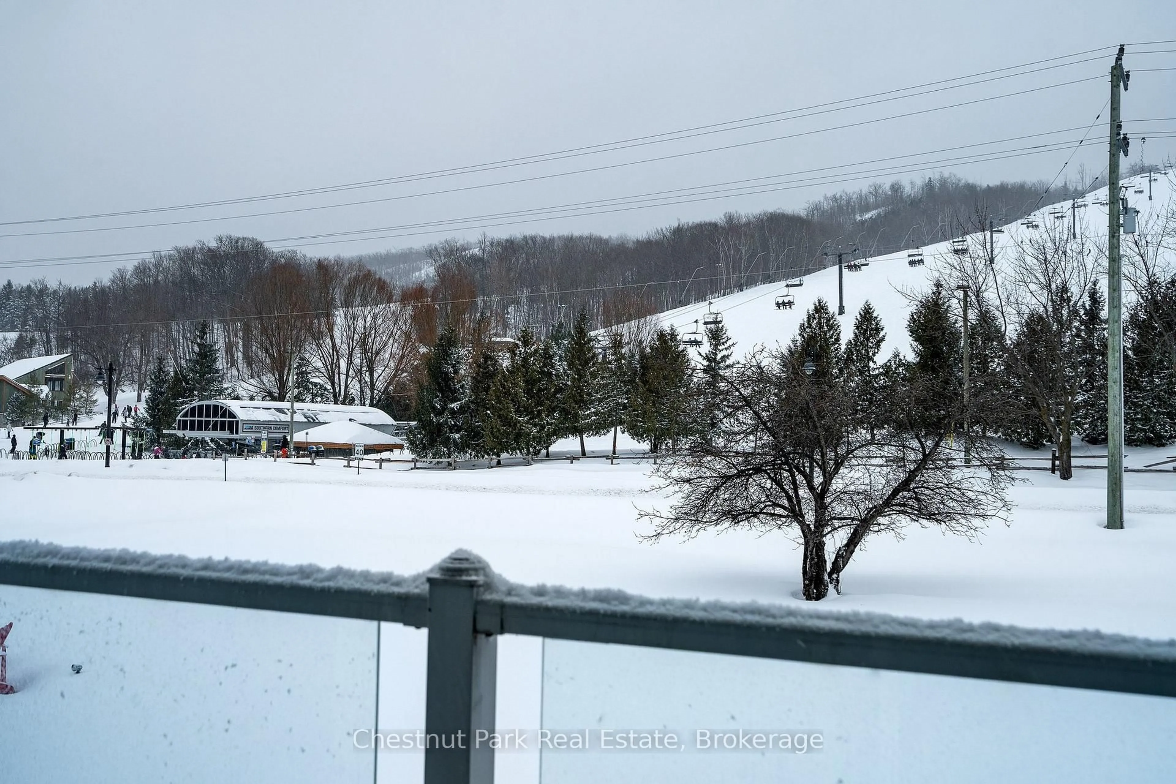 Blurry image for 114 Carmichael Cres, Blue Mountains Ontario L9Y 0R3