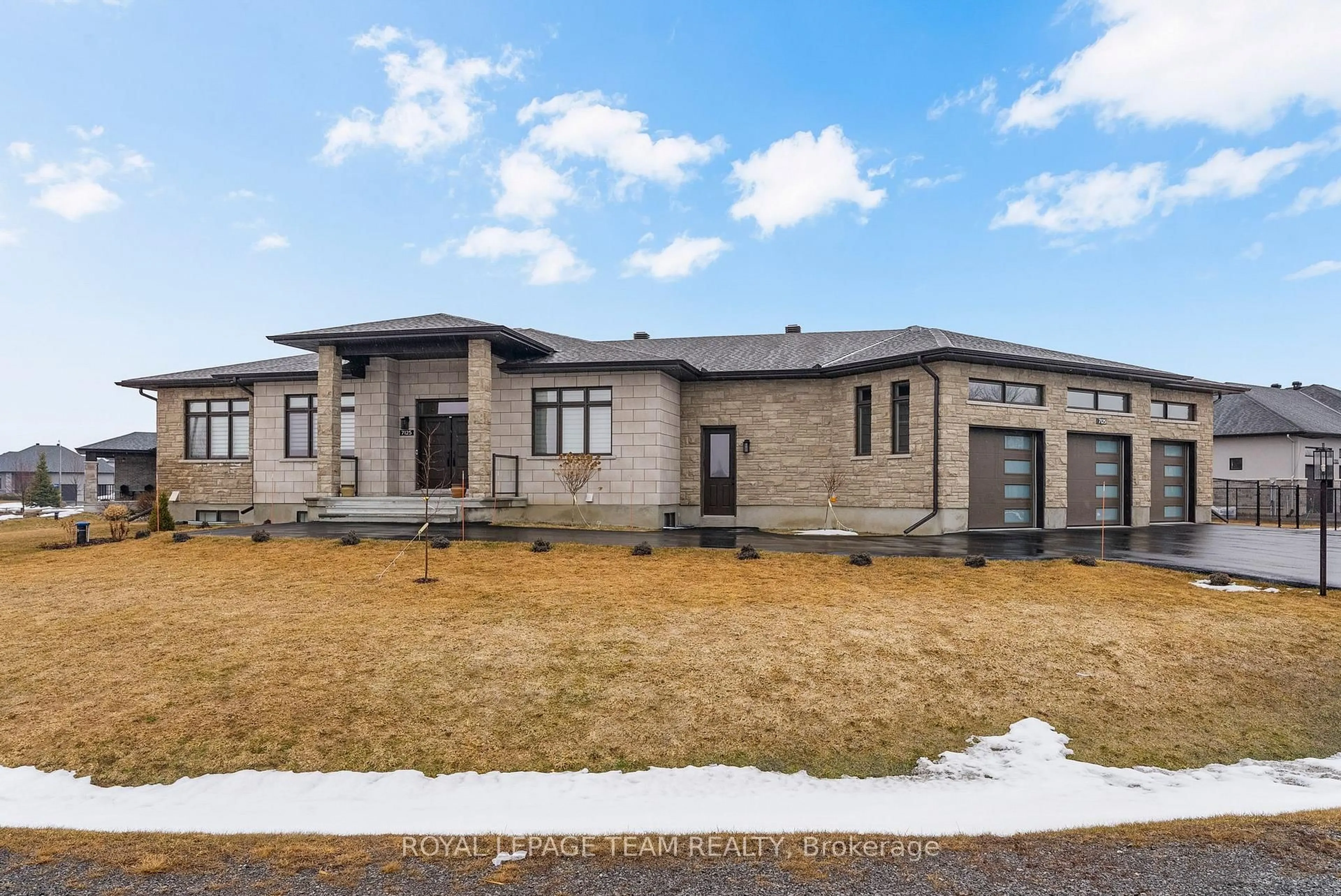 Home with brick exterior material, unknown for 7125 Still Meadow Way, Ottawa Ontario K4P 1B8