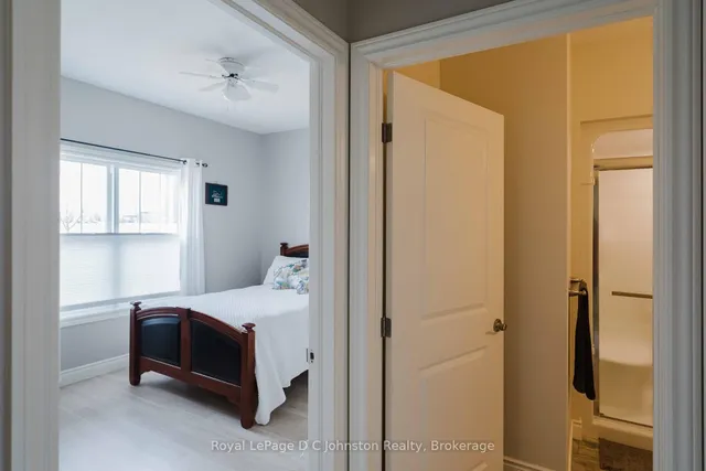 1062 Waterloo St, Saugeen Shores 4
