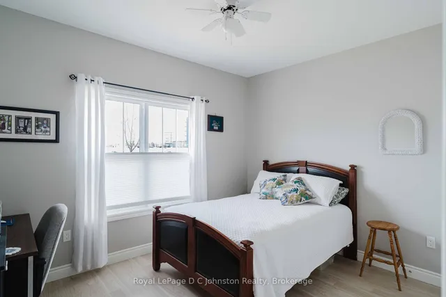 1062 Waterloo St, Saugeen Shores 5