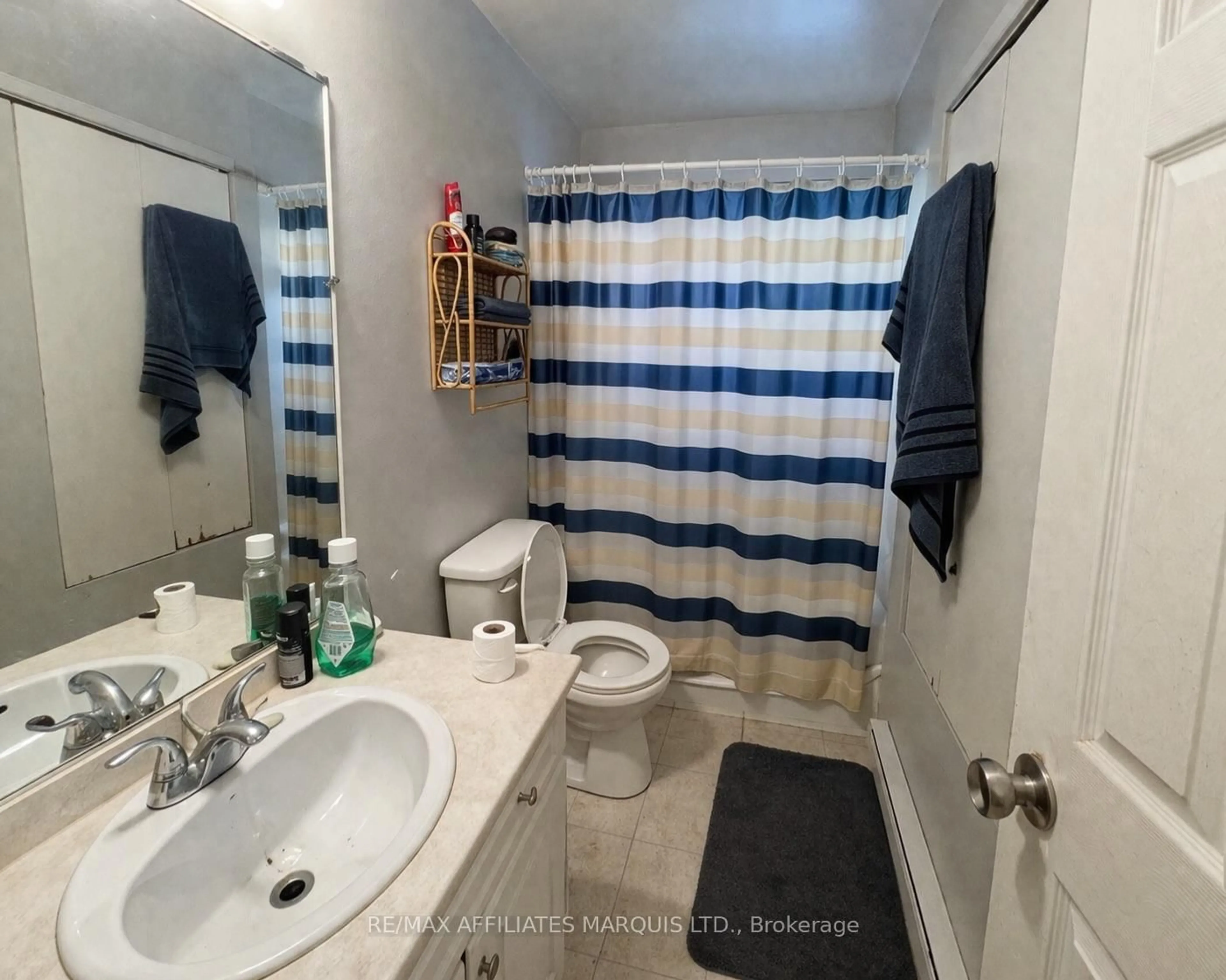Standard bathroom, unknown for 38 Danis Ave, Cornwall Ontario K6H 5E3