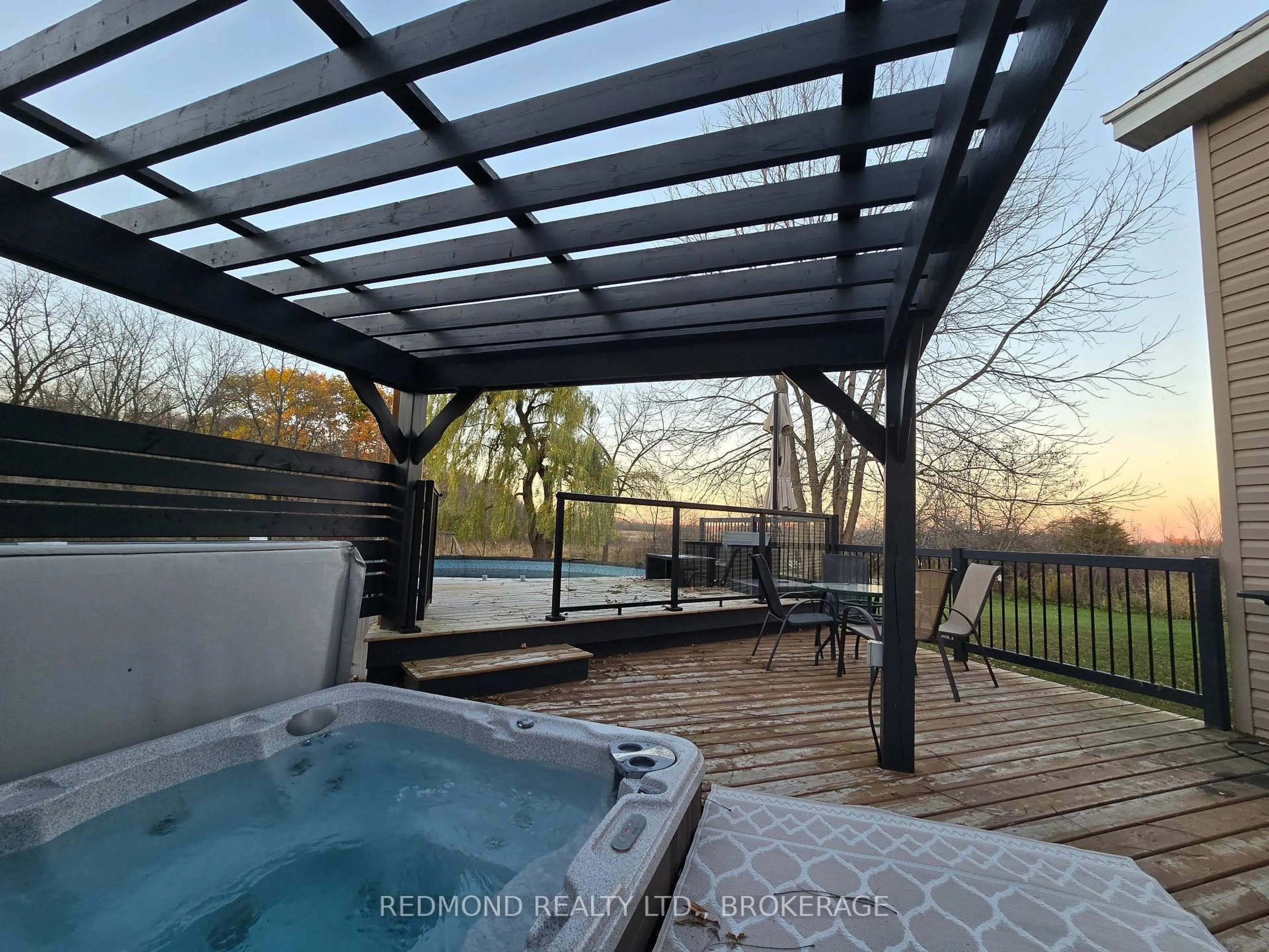 Patio, water/lake/river/ocean view for 36 King St, Leeds and the Thousand Islands Ontario K0E 1L0