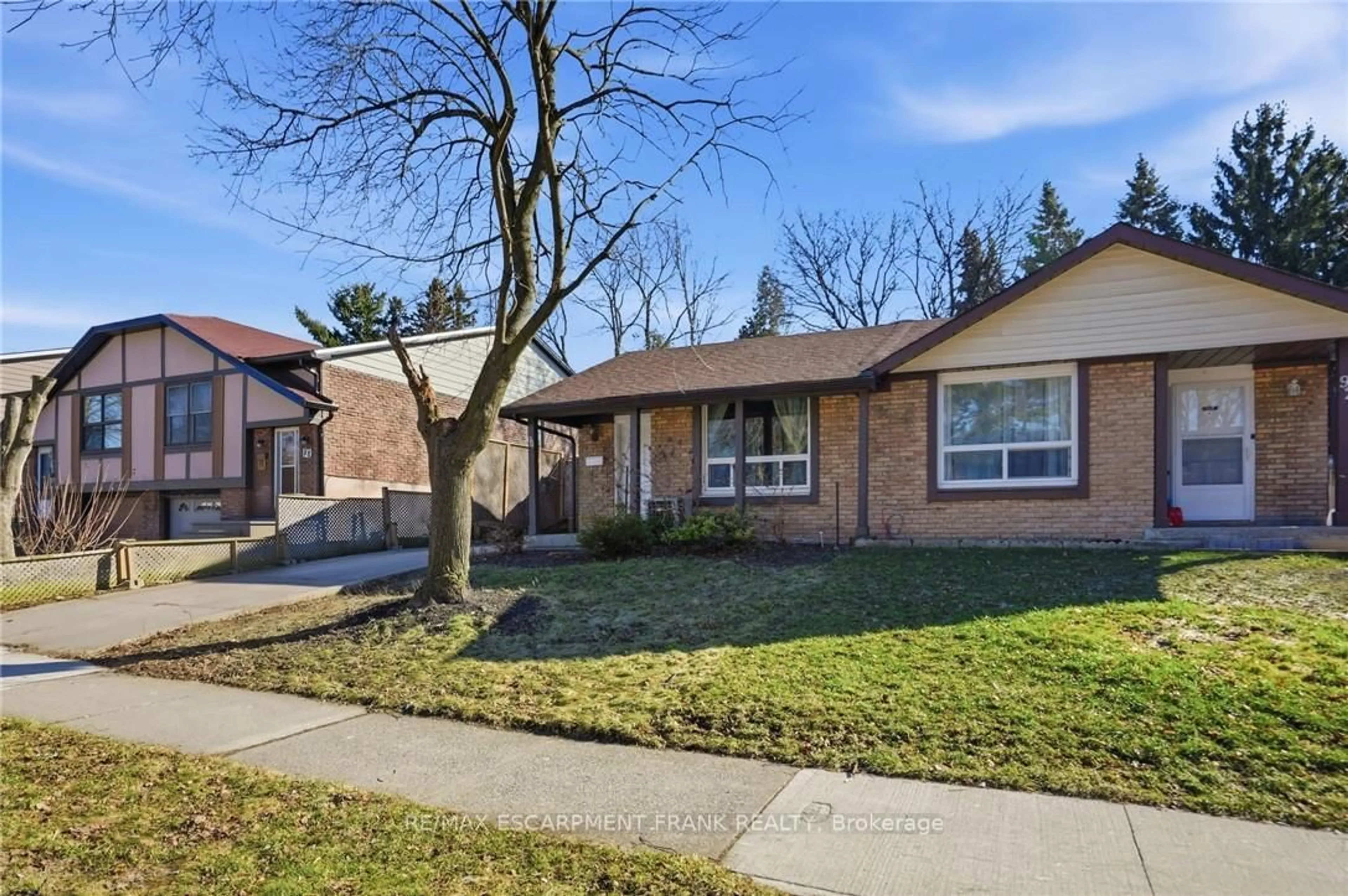 Home with brick exterior material, street for 94 WENDOVER Dr, Hamilton Ontario L9C 5X5