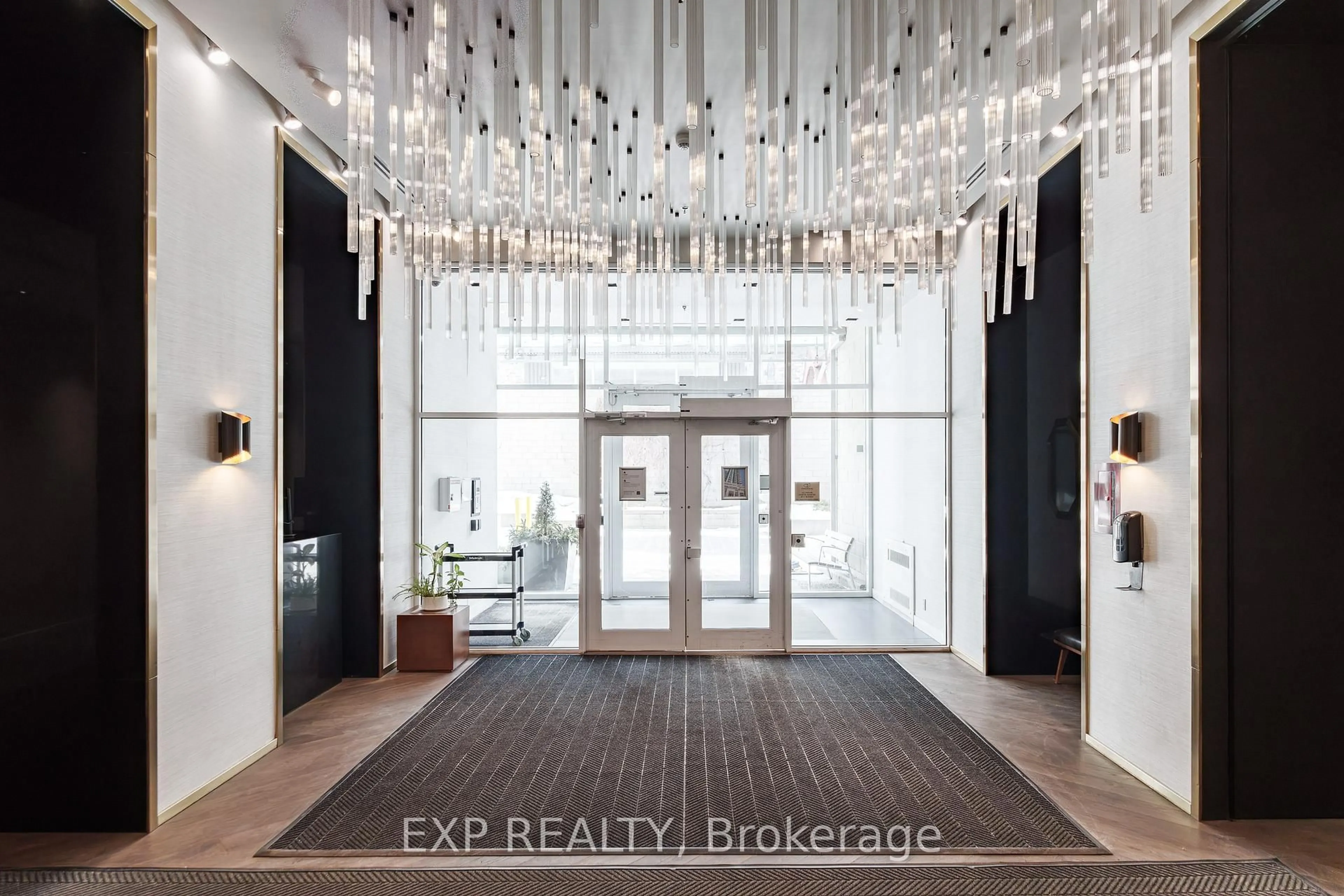 Unknown for 428 Sparks St #501, Ottawa Ontario K1R 0B3