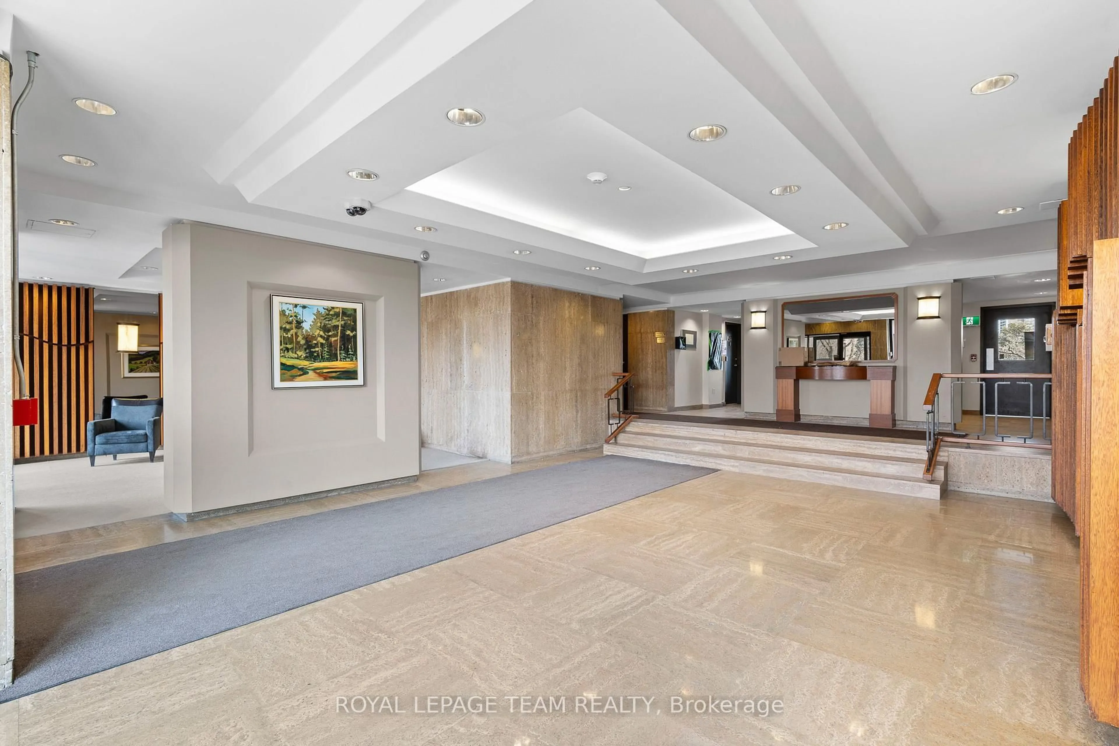 Indoor foyer for 265 Poulin Ave #1611, Ottawa Ontario K2B 7Y8