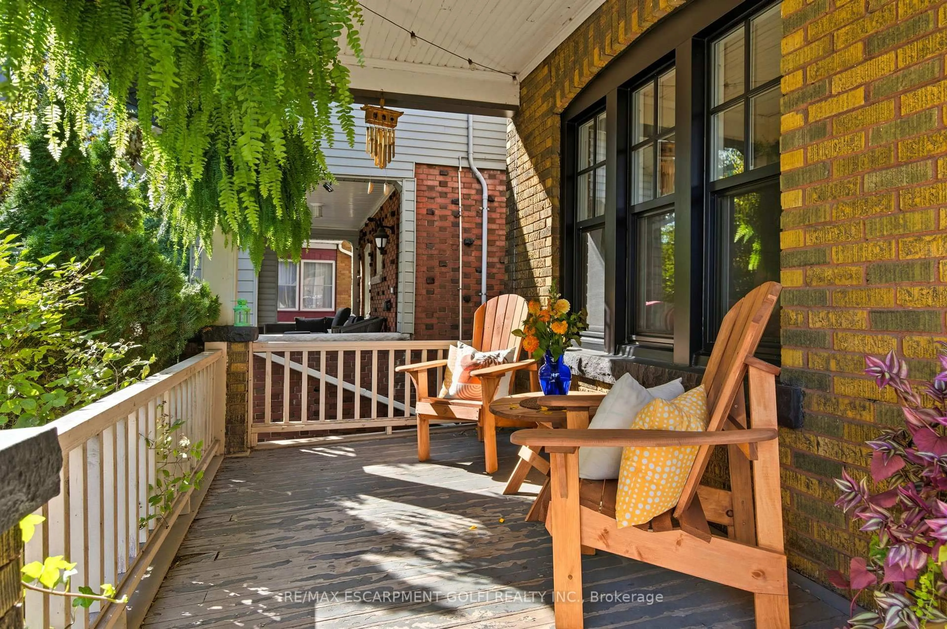 Patio, street for 16 BURRIS St, Hamilton Ontario L8M 2J2