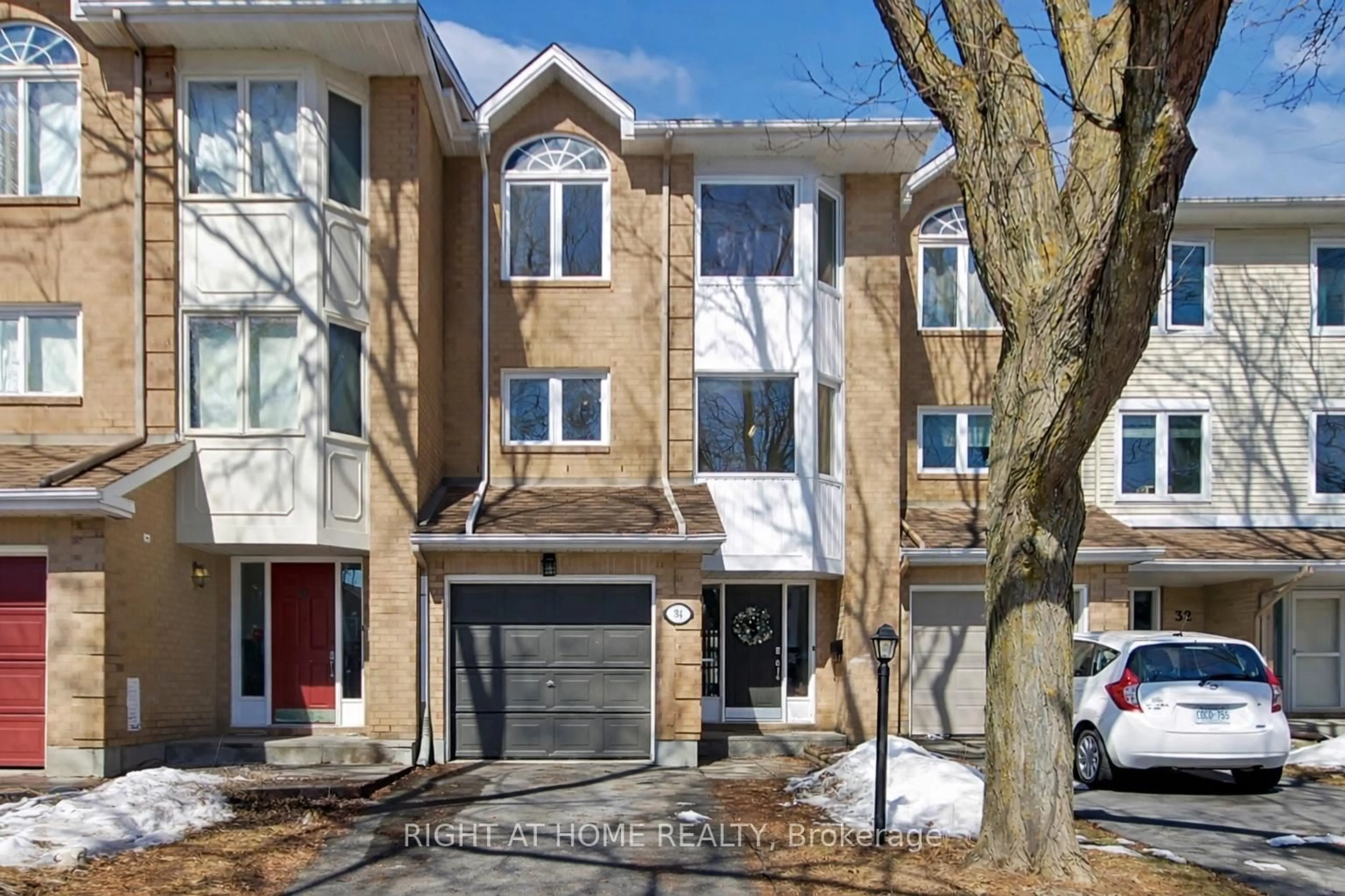 Unknown for 34 KENMARE Pl #KENMARE PL,, Ottawa Ontario K2J 3L9