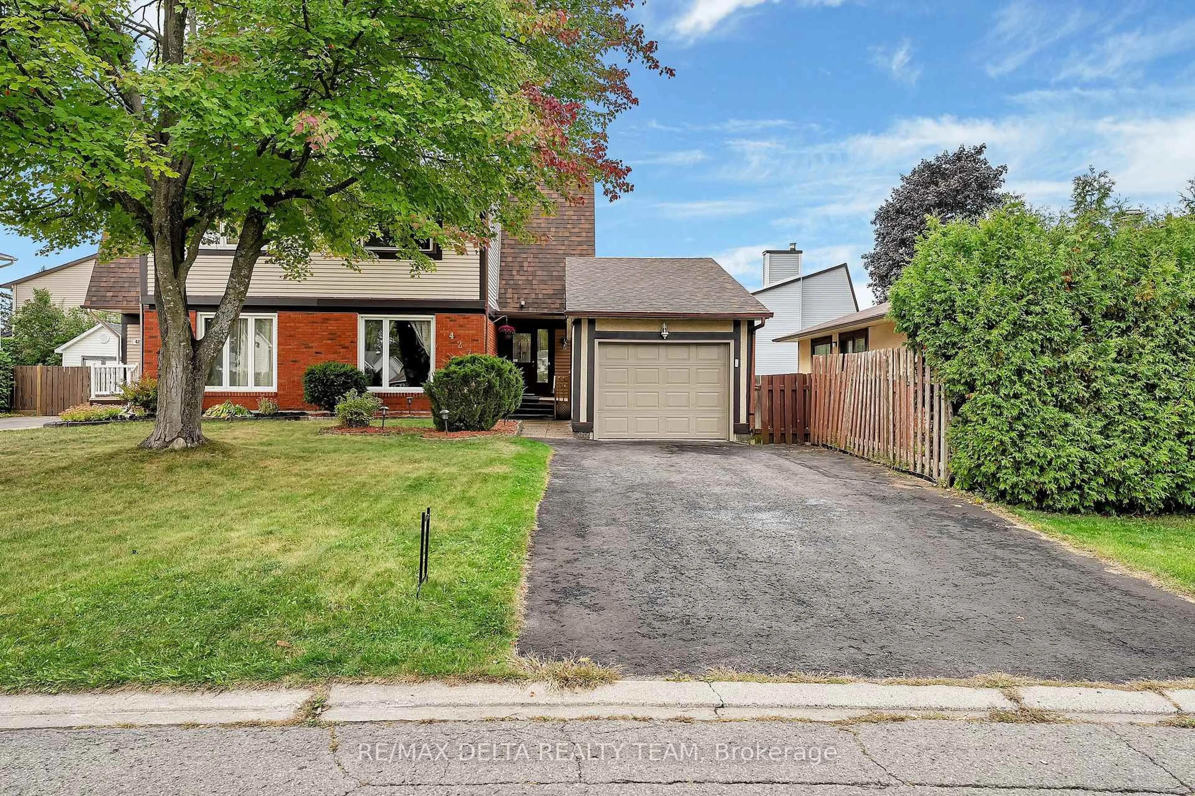 Unknown for 427 Mockingbird Dr, Orleans Ontario K1E 2A8